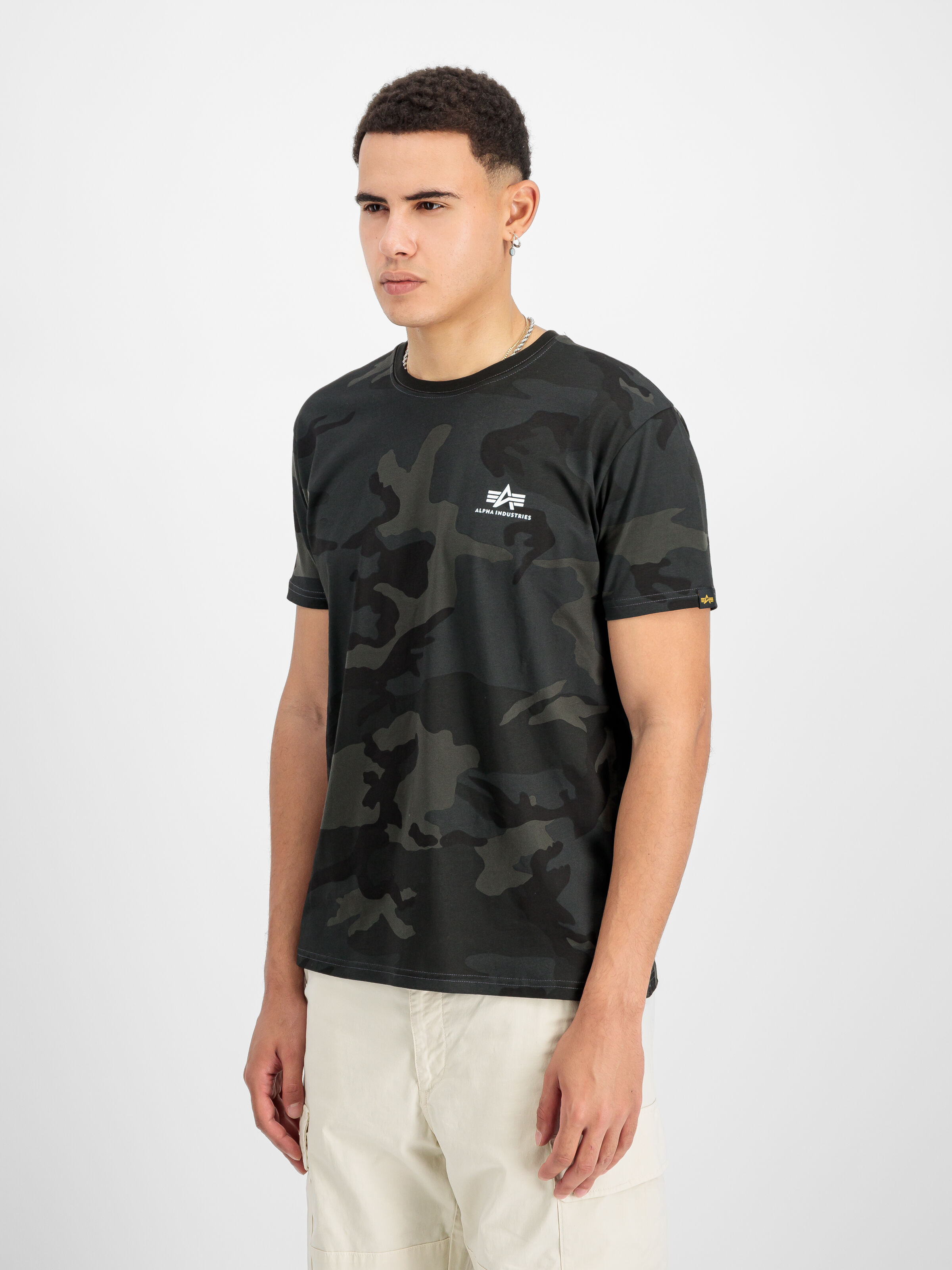 Basic Small Logo Camo T-Shirt black camo 188505C_125_2_model_00002_183805