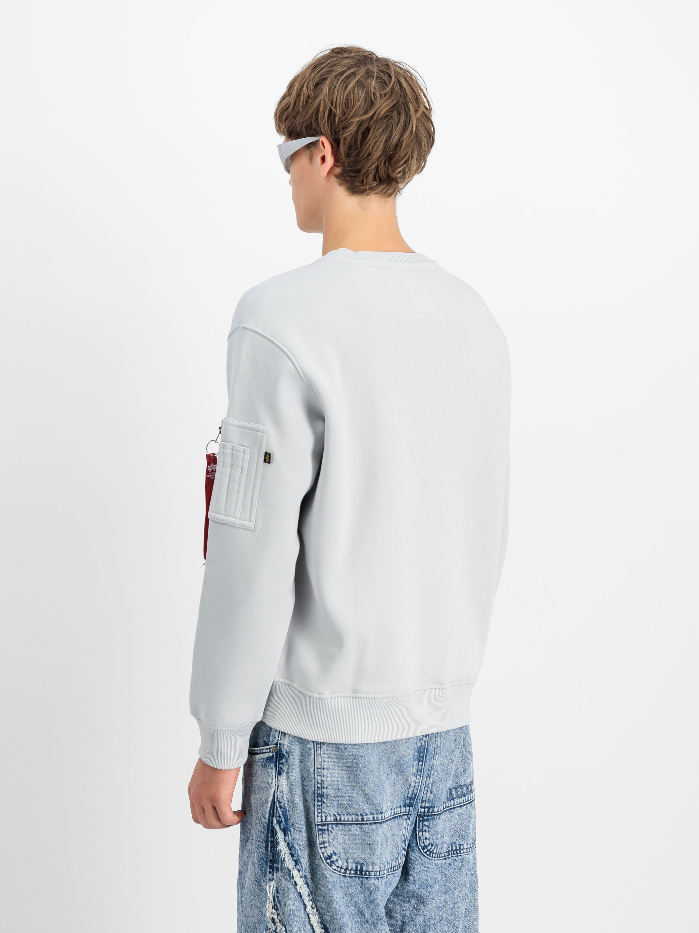 Logo Edge Sweatshirt pastel grey 148306_666_2_model_00004_107851