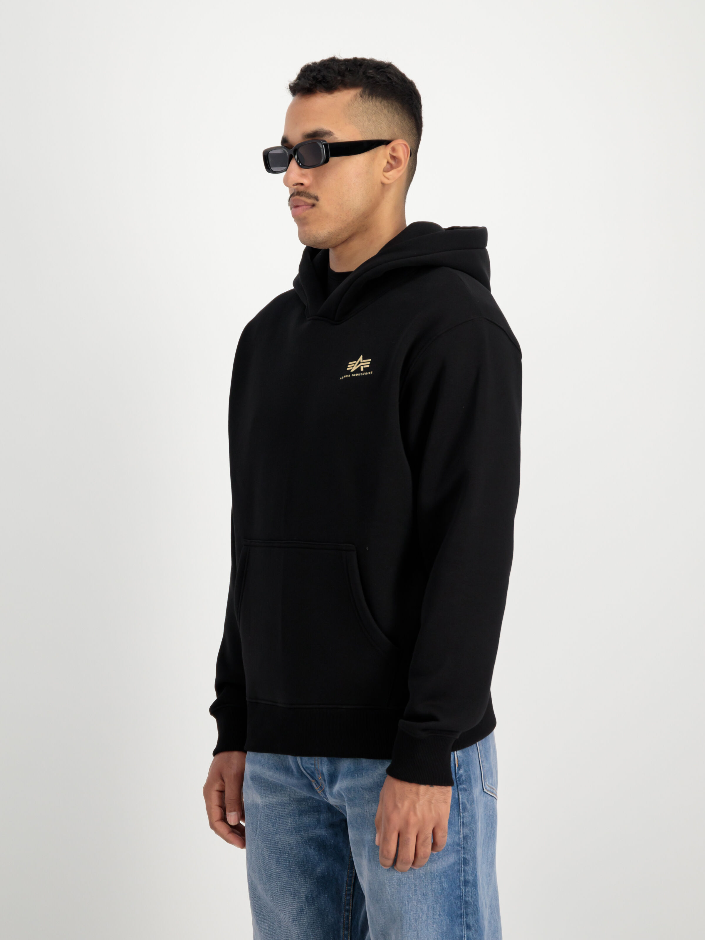 Basic Small Logo TPU Hoodie black/shiny gold 148347_533_2_model_00003_98390