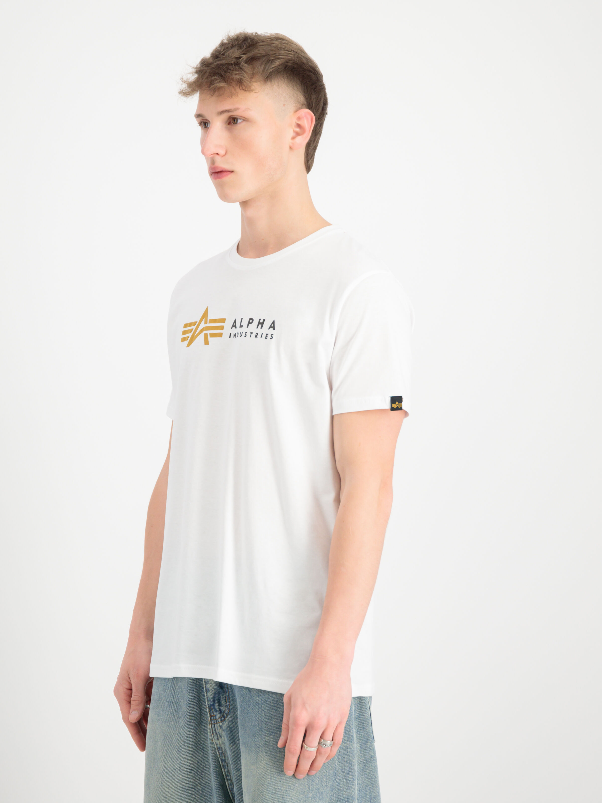 Alpha Label Puff Print T-Shirt white 118502PP_09_2_model_00003_111500