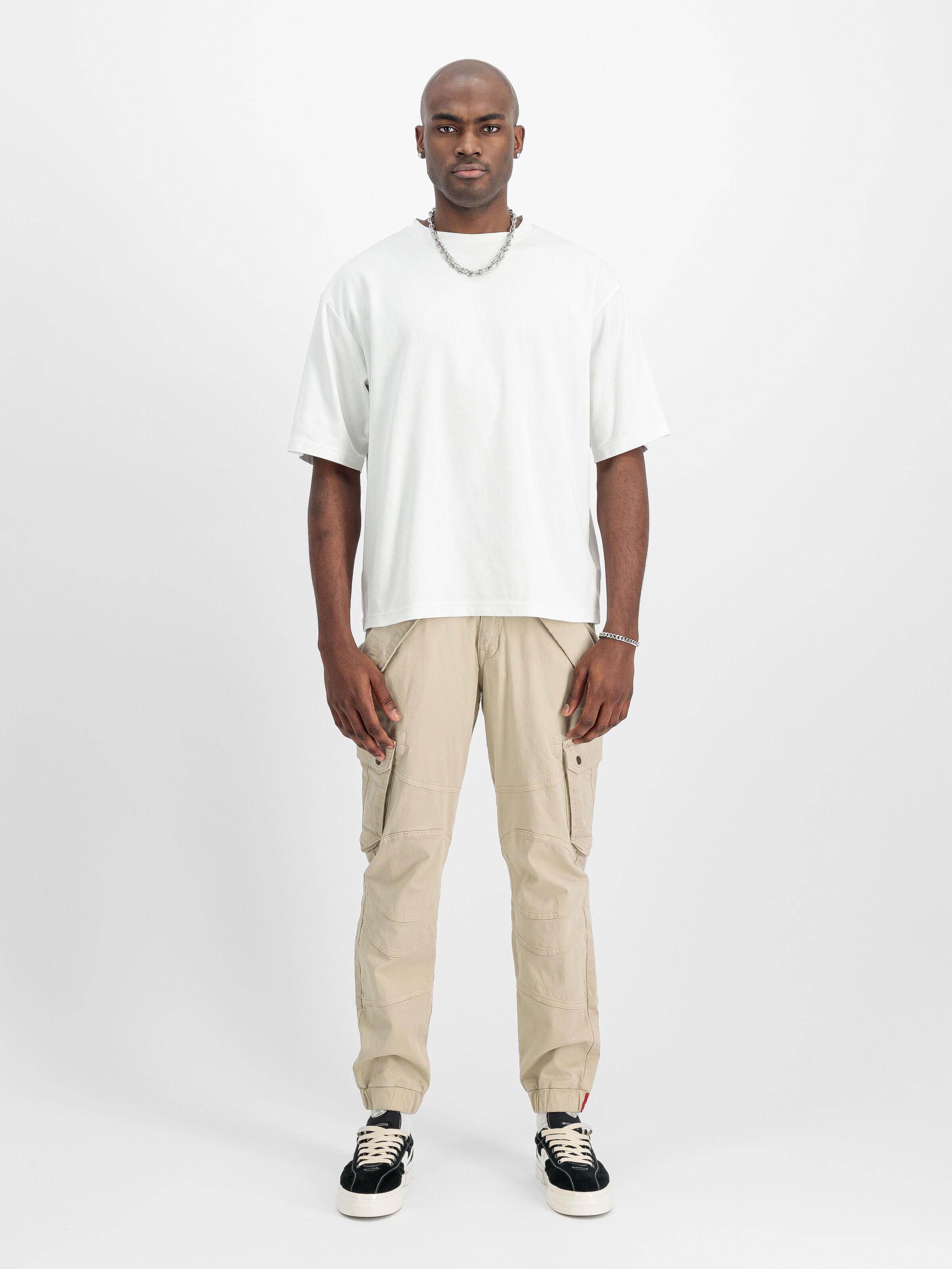 Combat Pant organic beige 126215_627_2_model_00001_163102