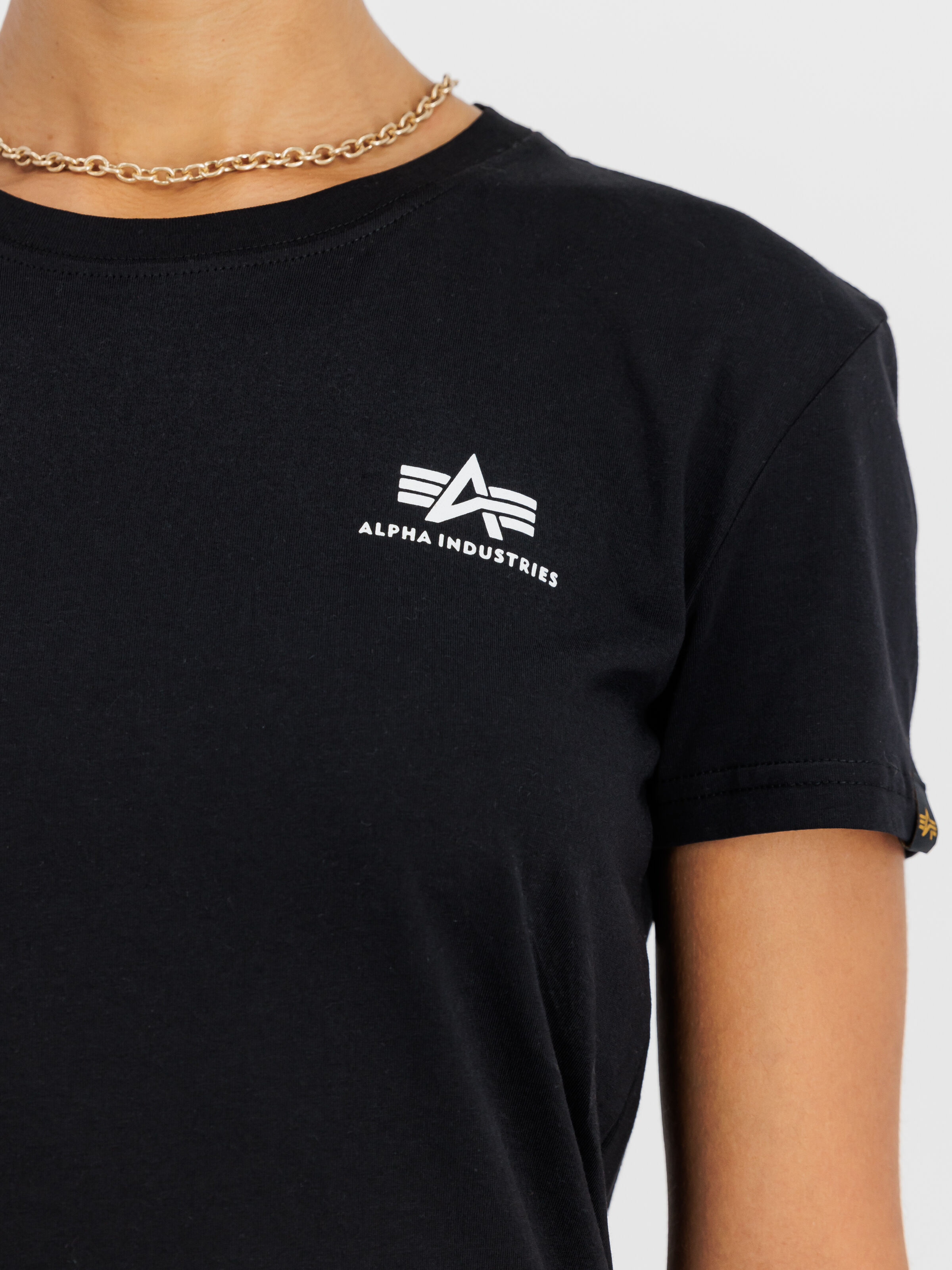 Basic Small Logo T-Shirt Women black 196054_03_3_detail_00001_110745