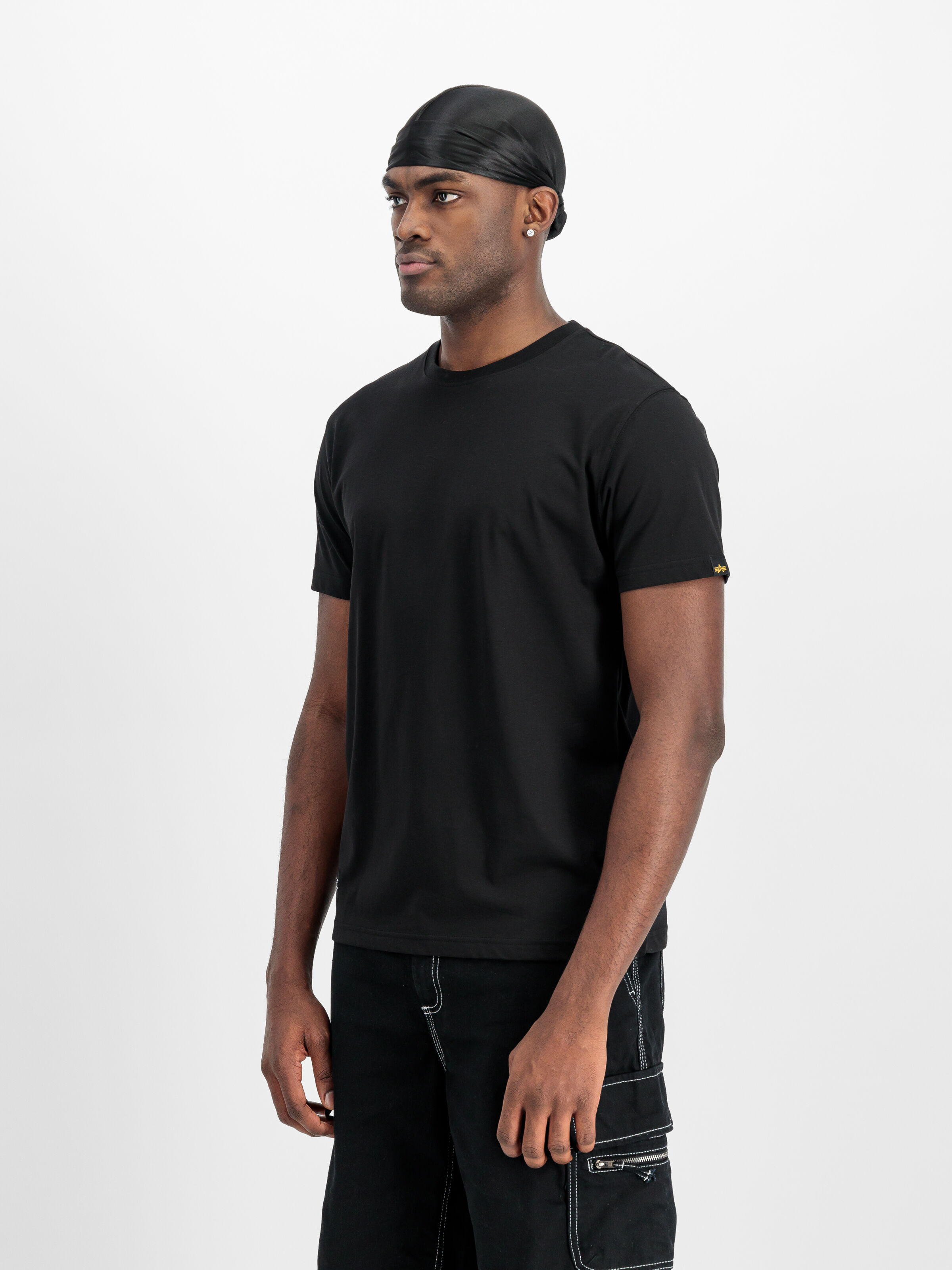 Label Backprint T-Shirt black 258505_03_2_model_00002_159836