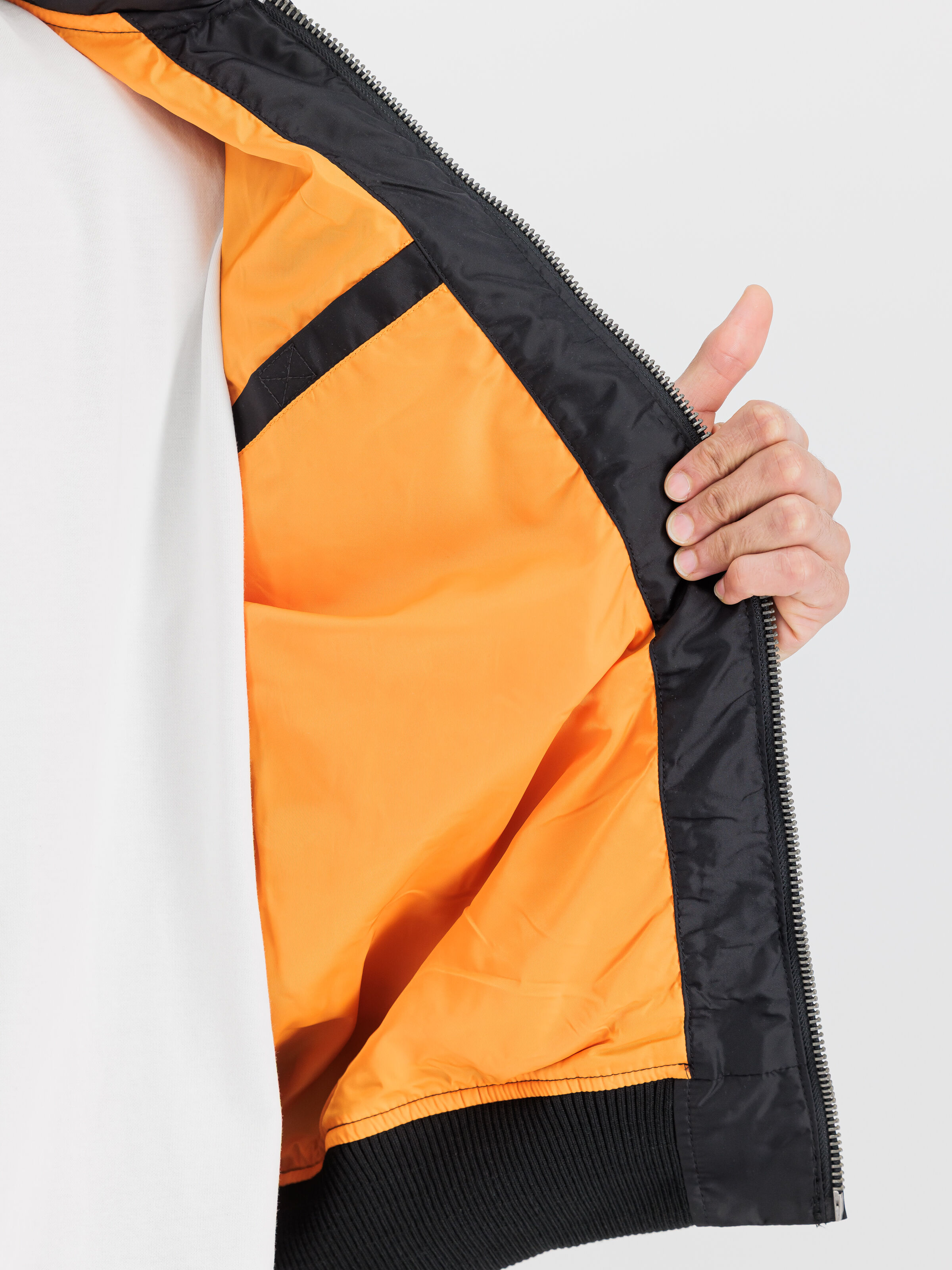MA-1 TT Hood Light Bomber Jacket black 196108_03_3_detail_00002_155609