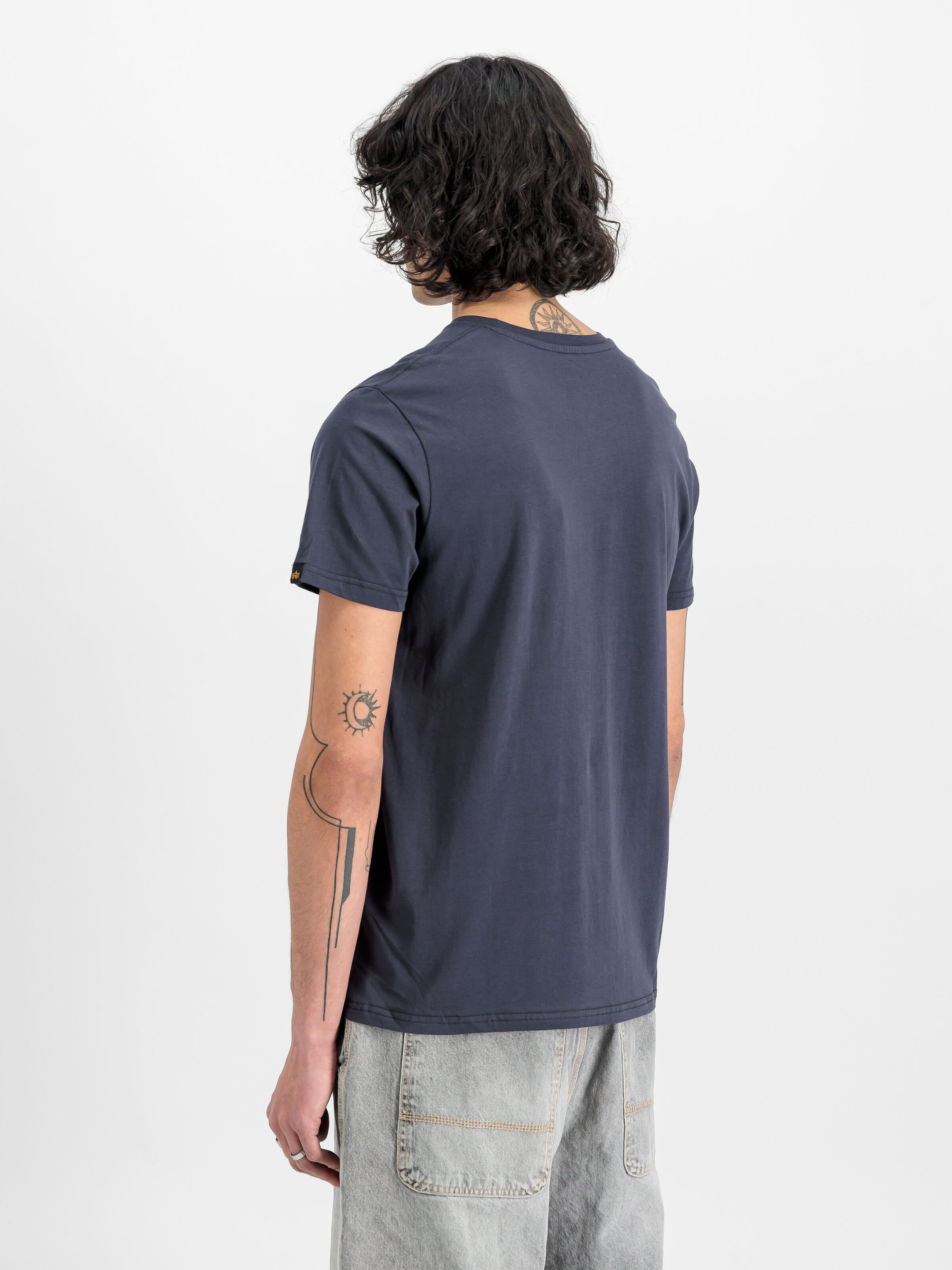 Basic Big Logo T-Shirt navy 100501_02_2_model_00004_127416