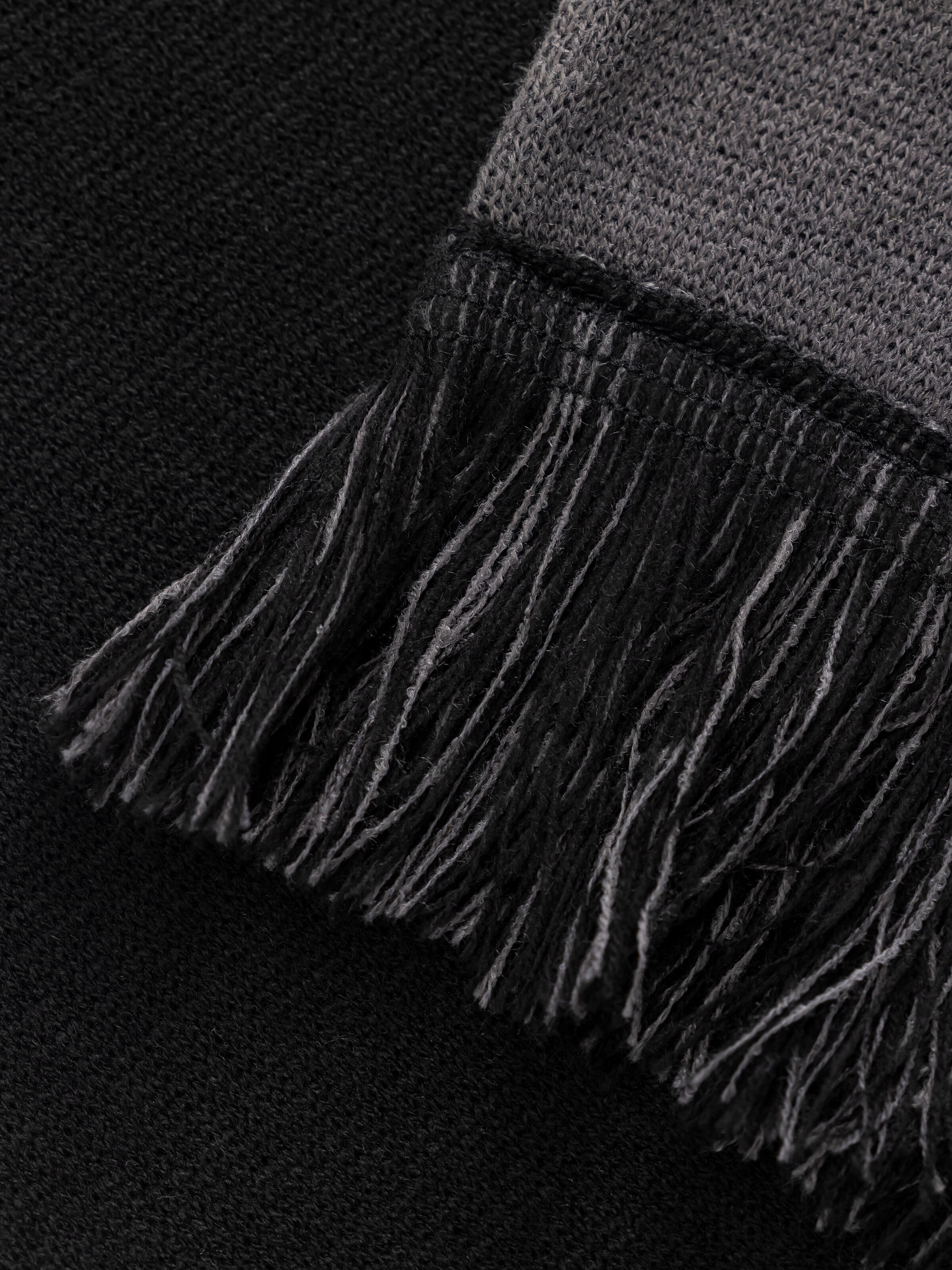Banner Scarf black 268906_03_3_detail_00002_230544