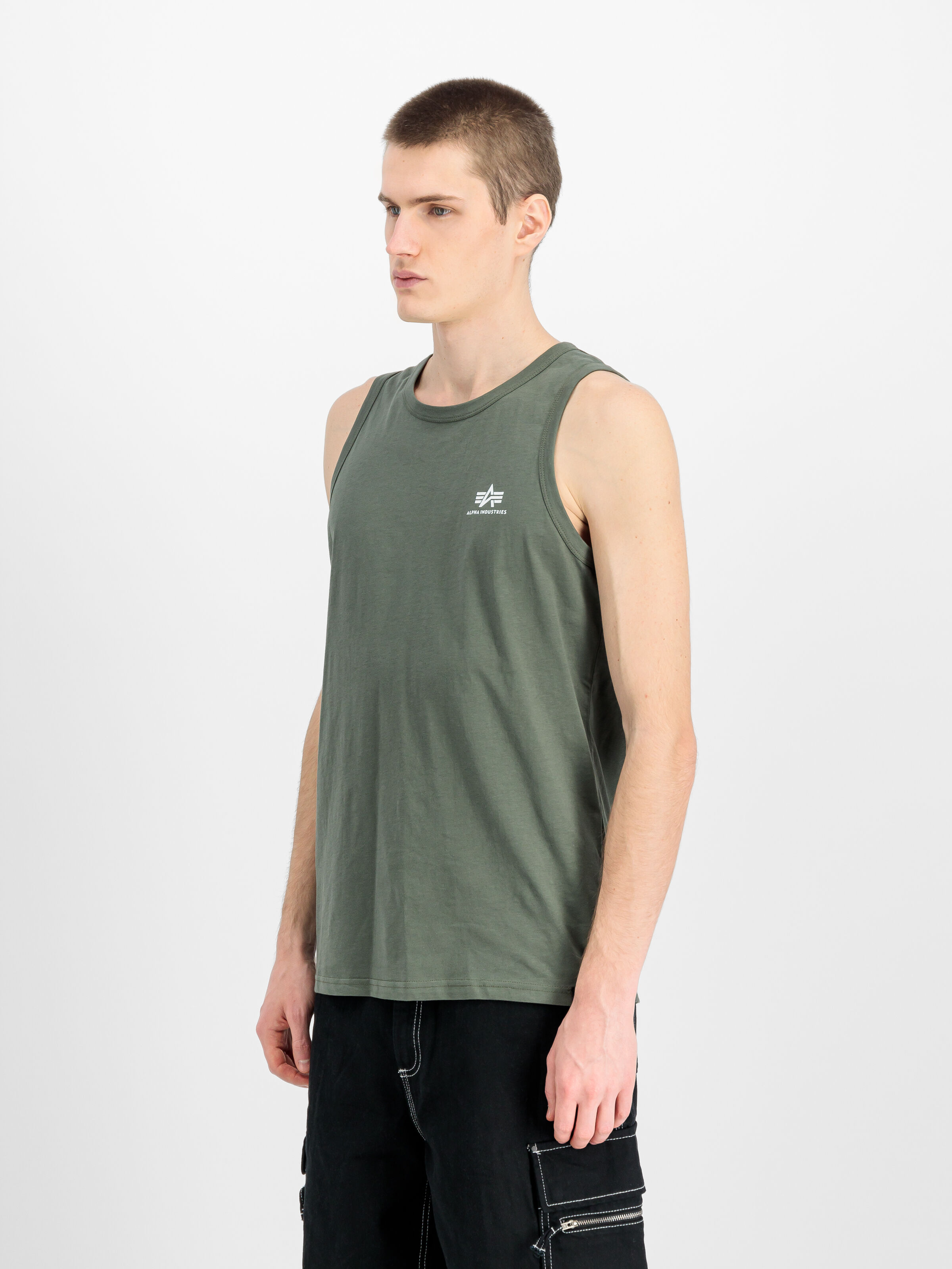 Basic Small Logo Tank dark olive 196541_142_2_model_00002_154510