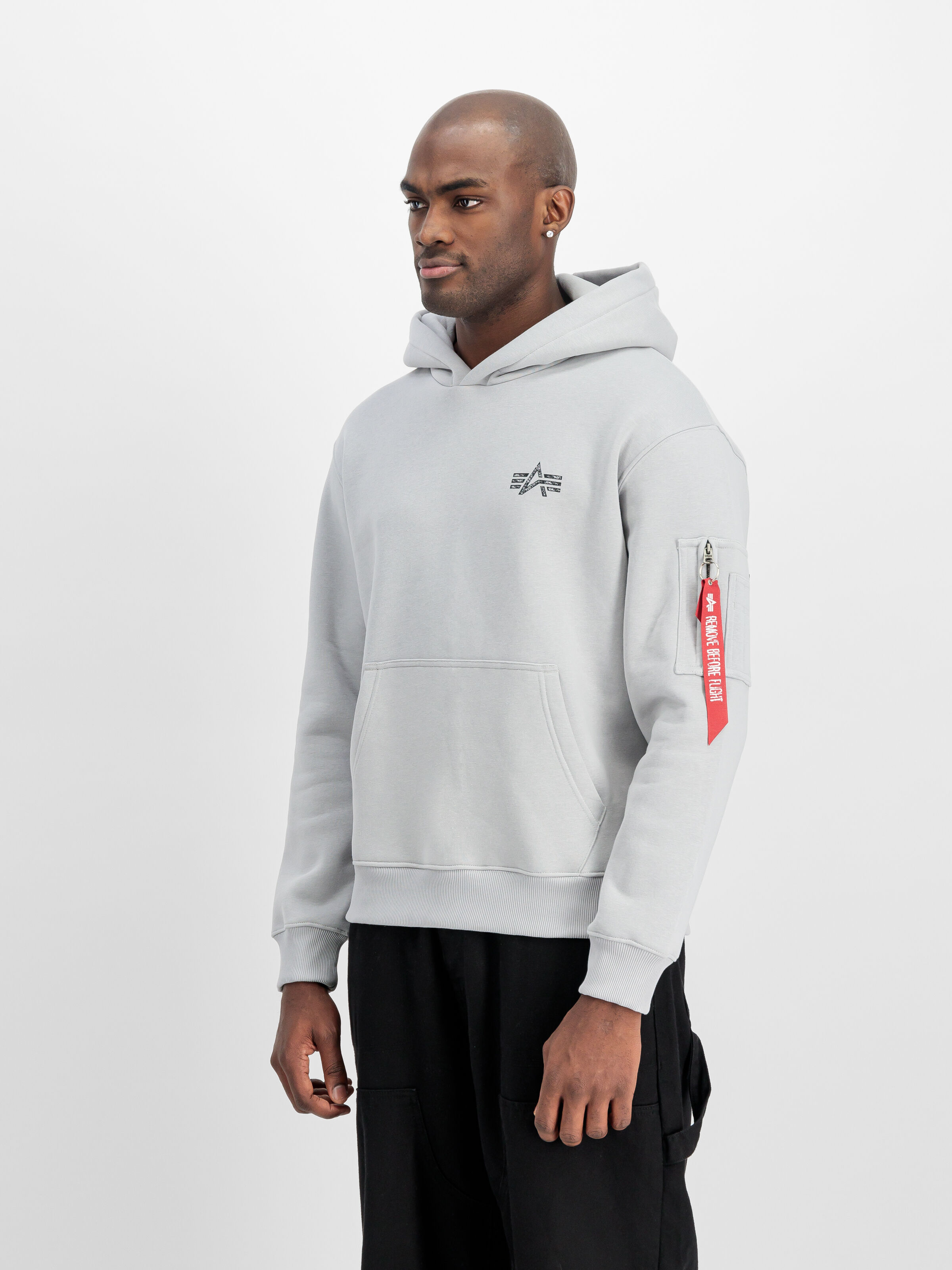 Signature Backprint Hoodie pastel grey 148341_666_2_model_00002_160548