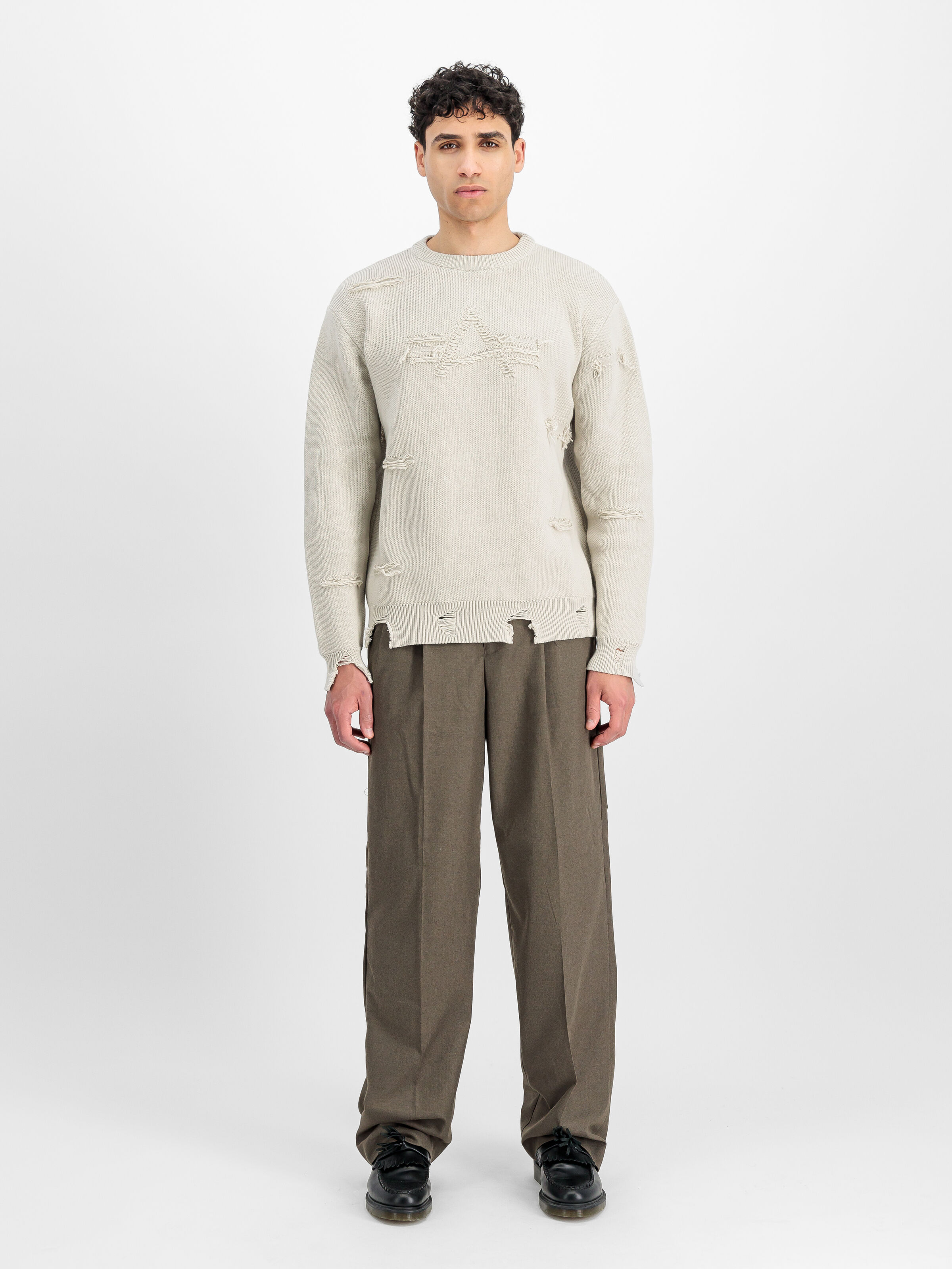 Distressed Logo Sweatshirt organic beige 258400_627_2_model_00001_164076
