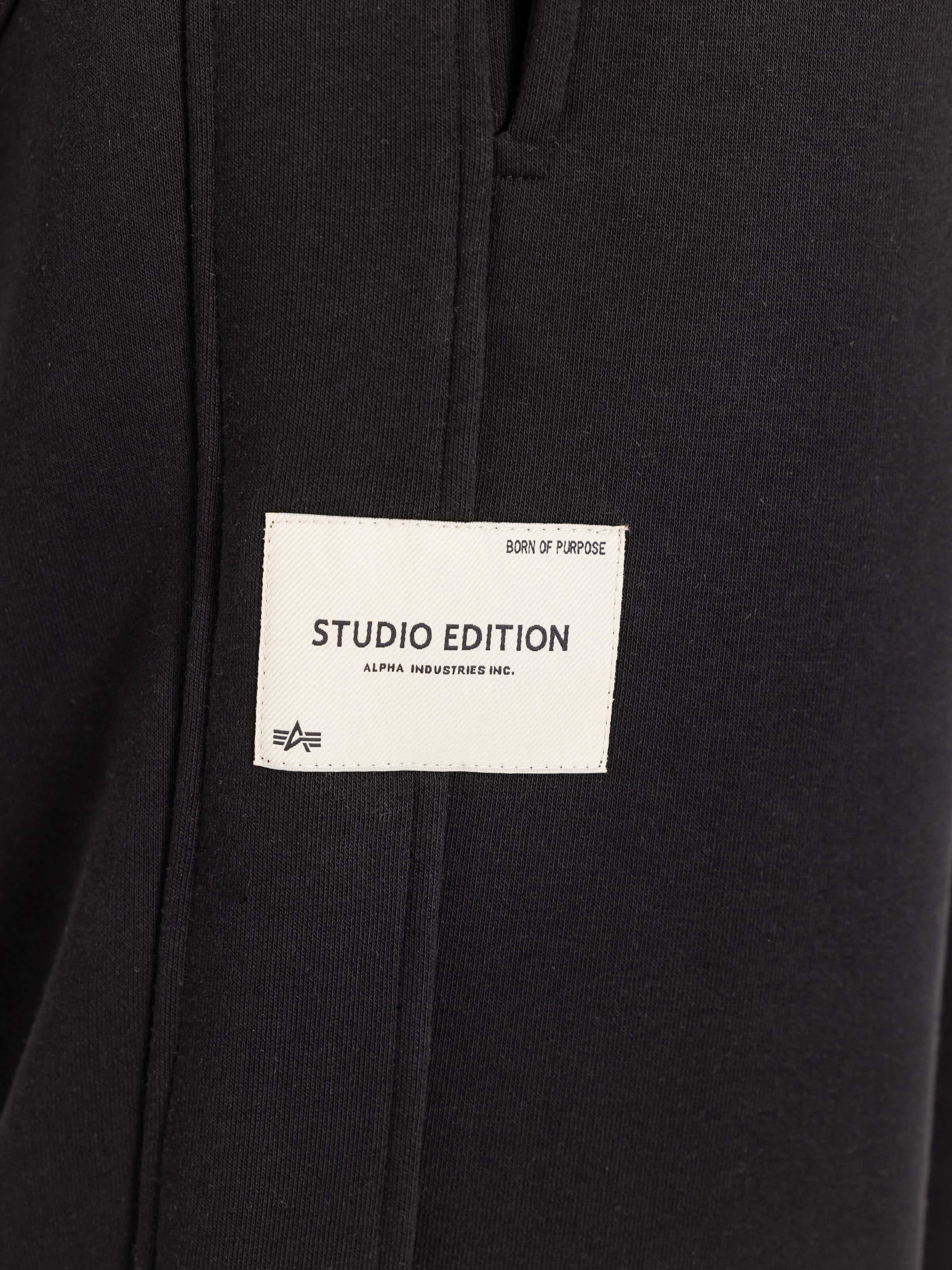 Studio Edition Jogger black 156368_03_3_detail_00001_160239