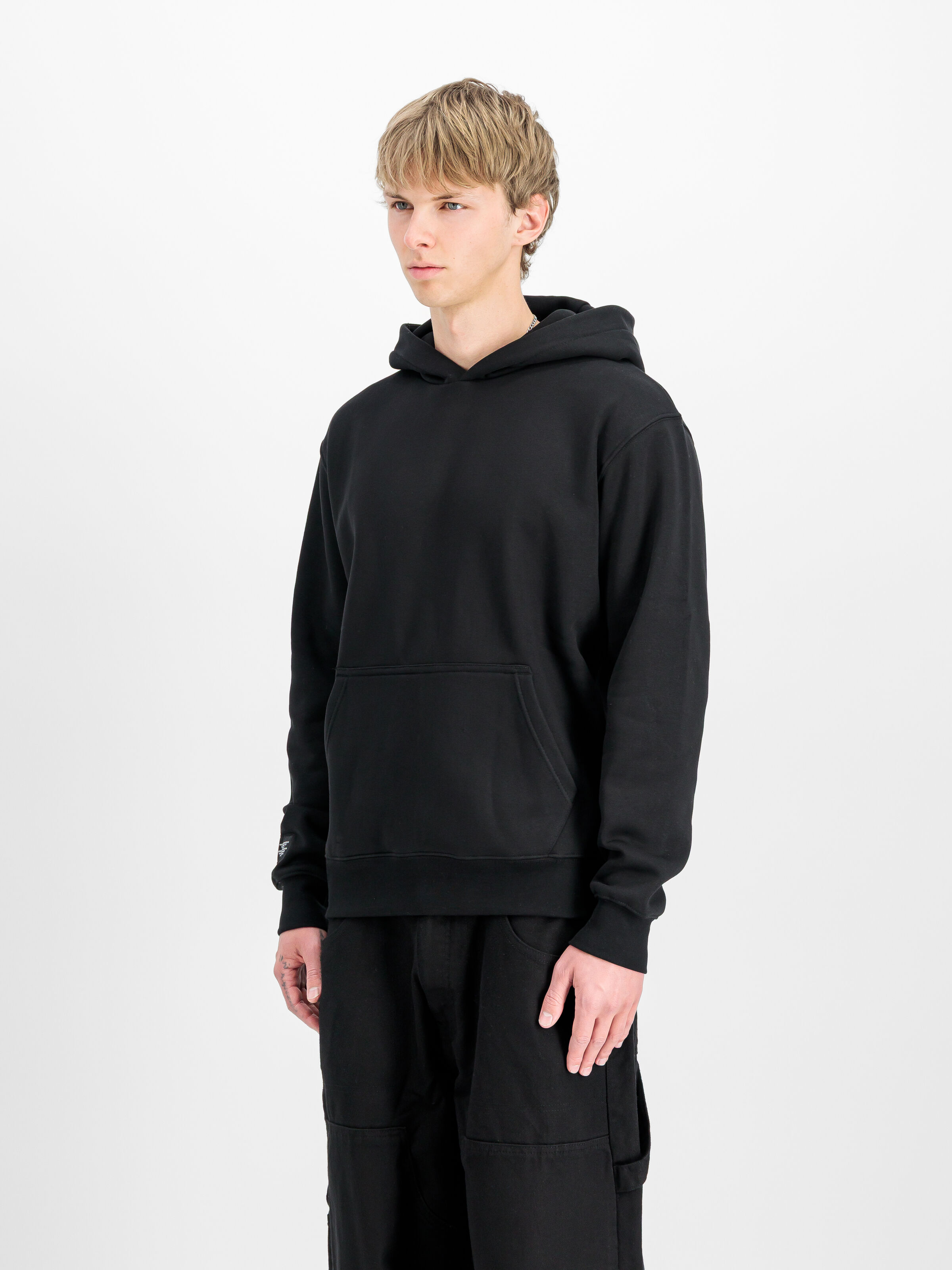 Label Backprint Hoodie black 258333_03_2_model_00002_173582