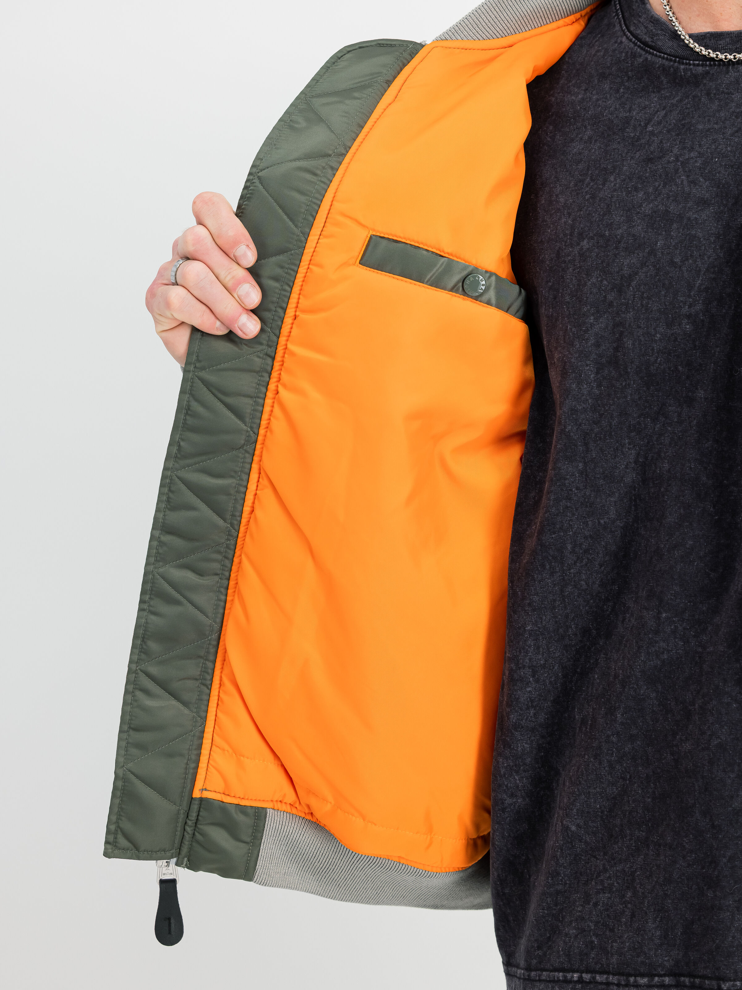 MA-1 CS Bomber Jacket vintage green 136136_432_3_detail_00001_188337