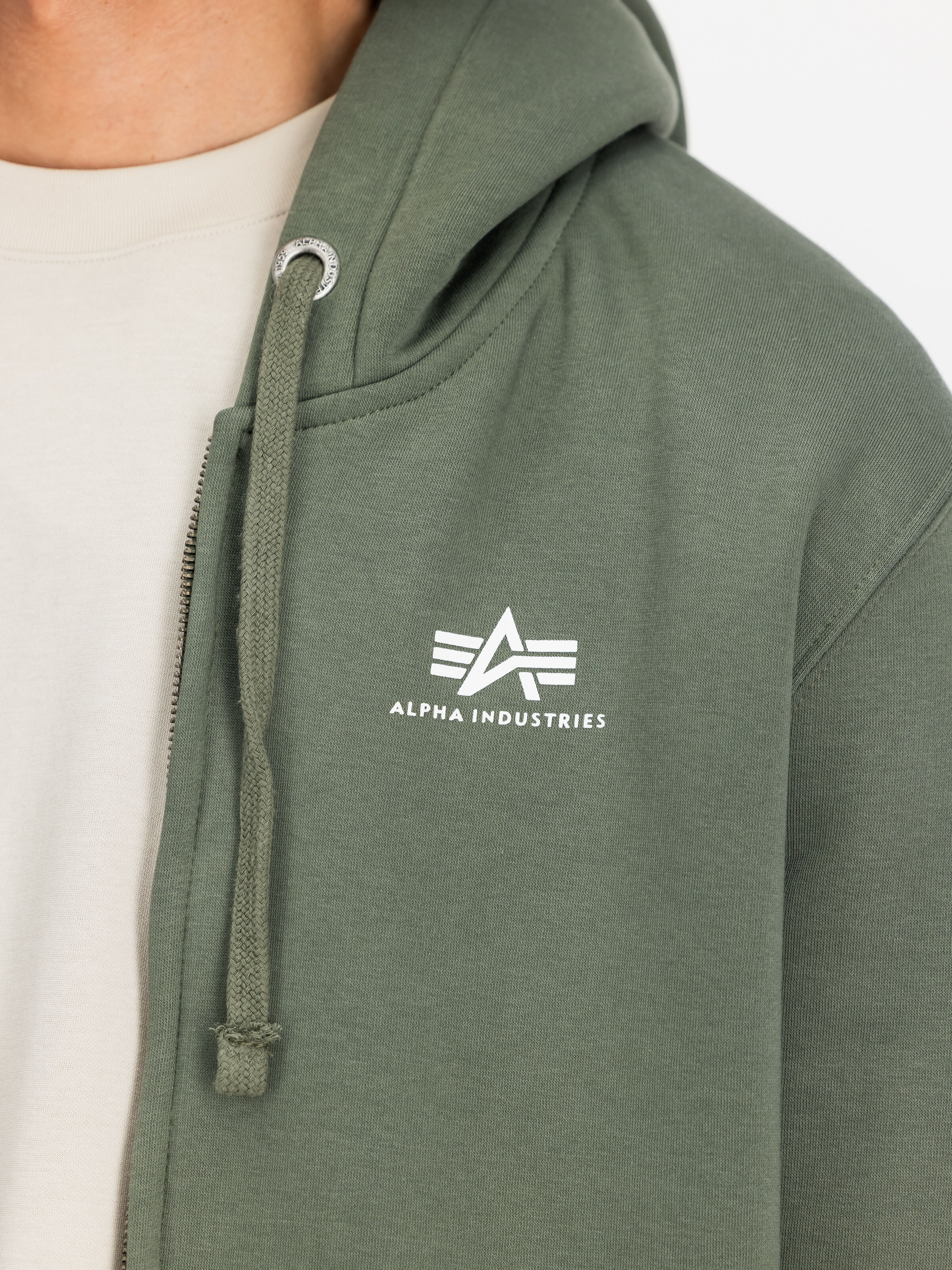 Basic Small Logo Zip Hoodie dark olive 118342_142_3_detail_00001_128413