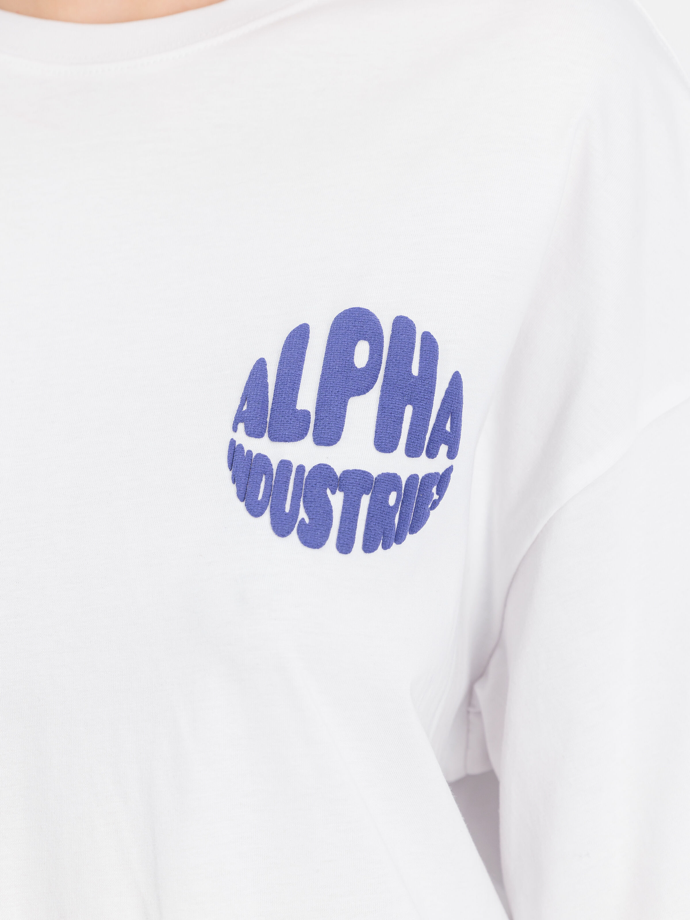 Logo Backprint T-Shirt Women white 156060_09_3_detail_00001_144621