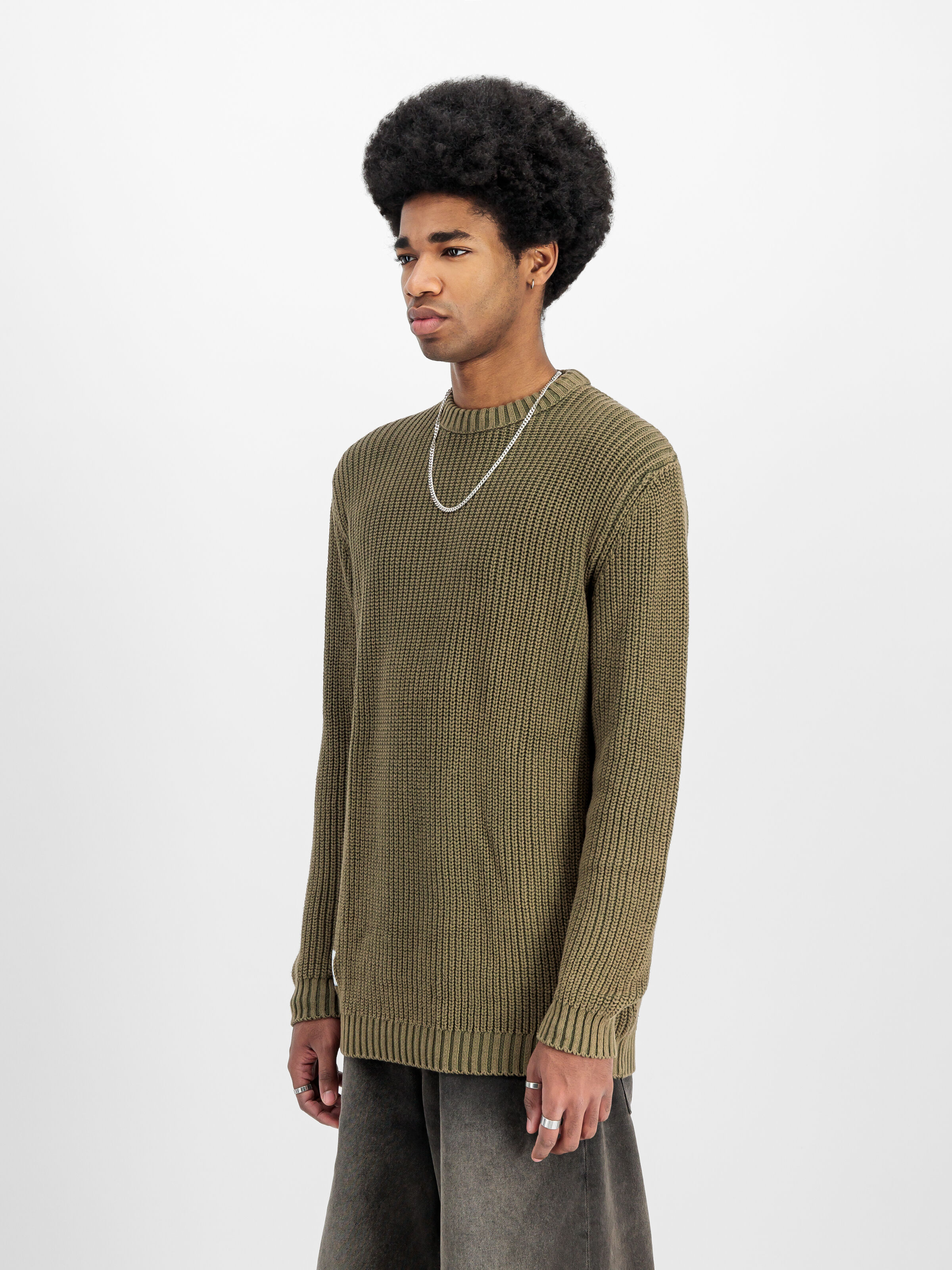Acid Sweatshirt dark olive 138402_142_2_model_00003_131041