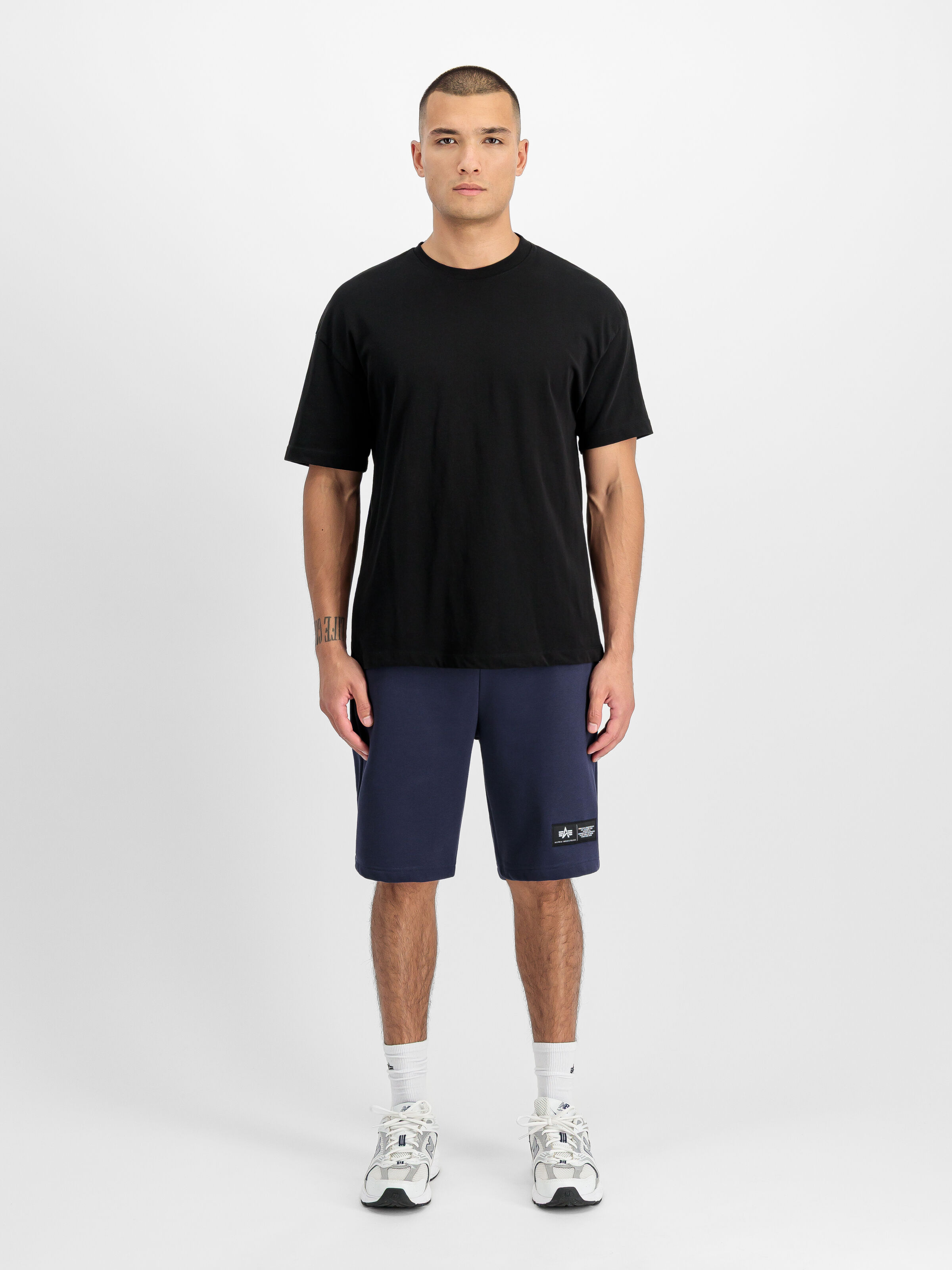 Label Jogger Short ultra navy 266363_697_2_model_00001_215640