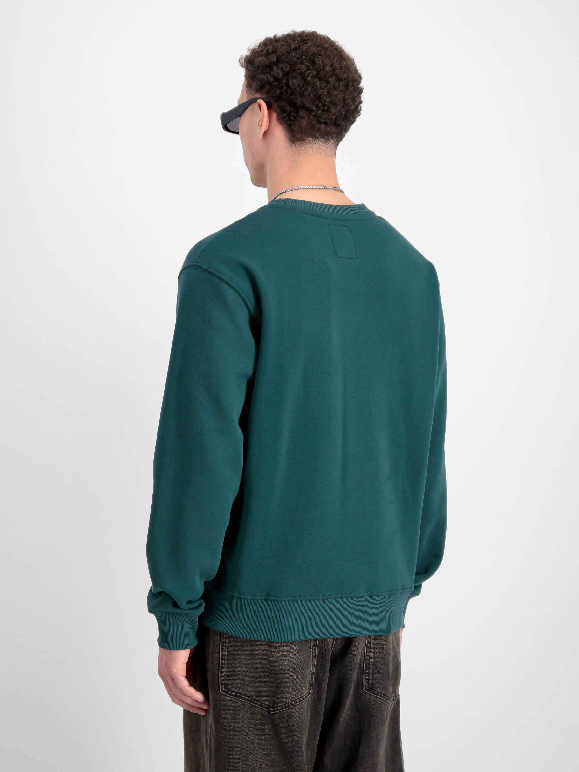 Basic Big Logo Sweatshirt Force Green 178302_720_2_model_00004_97592