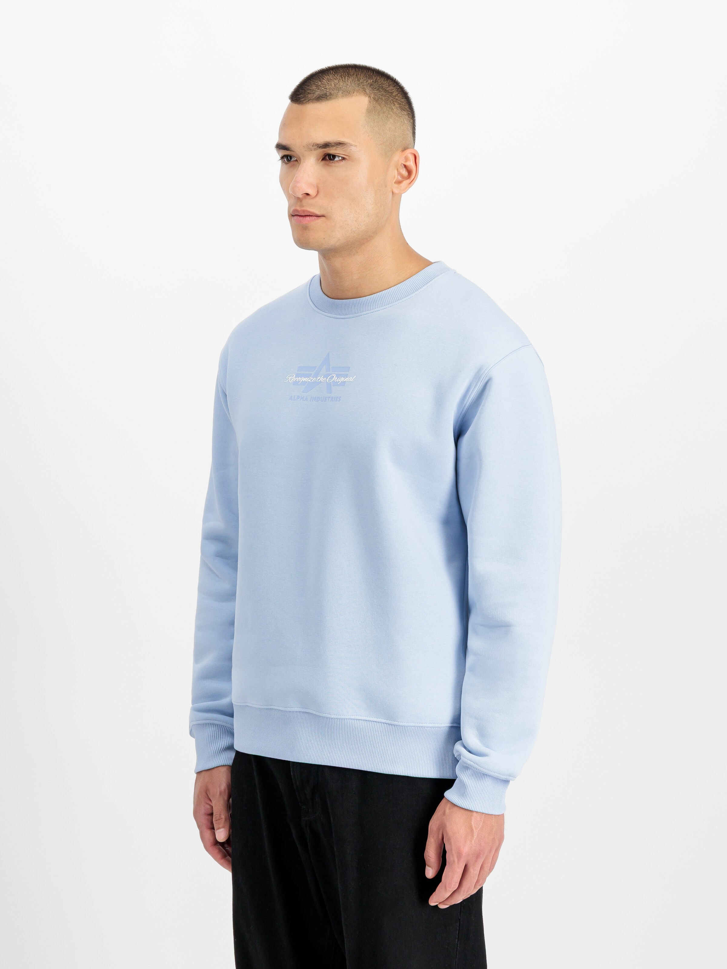 Foam Mid Logo Sweatshirt artic blue 266305_40_2_model_00002_198863