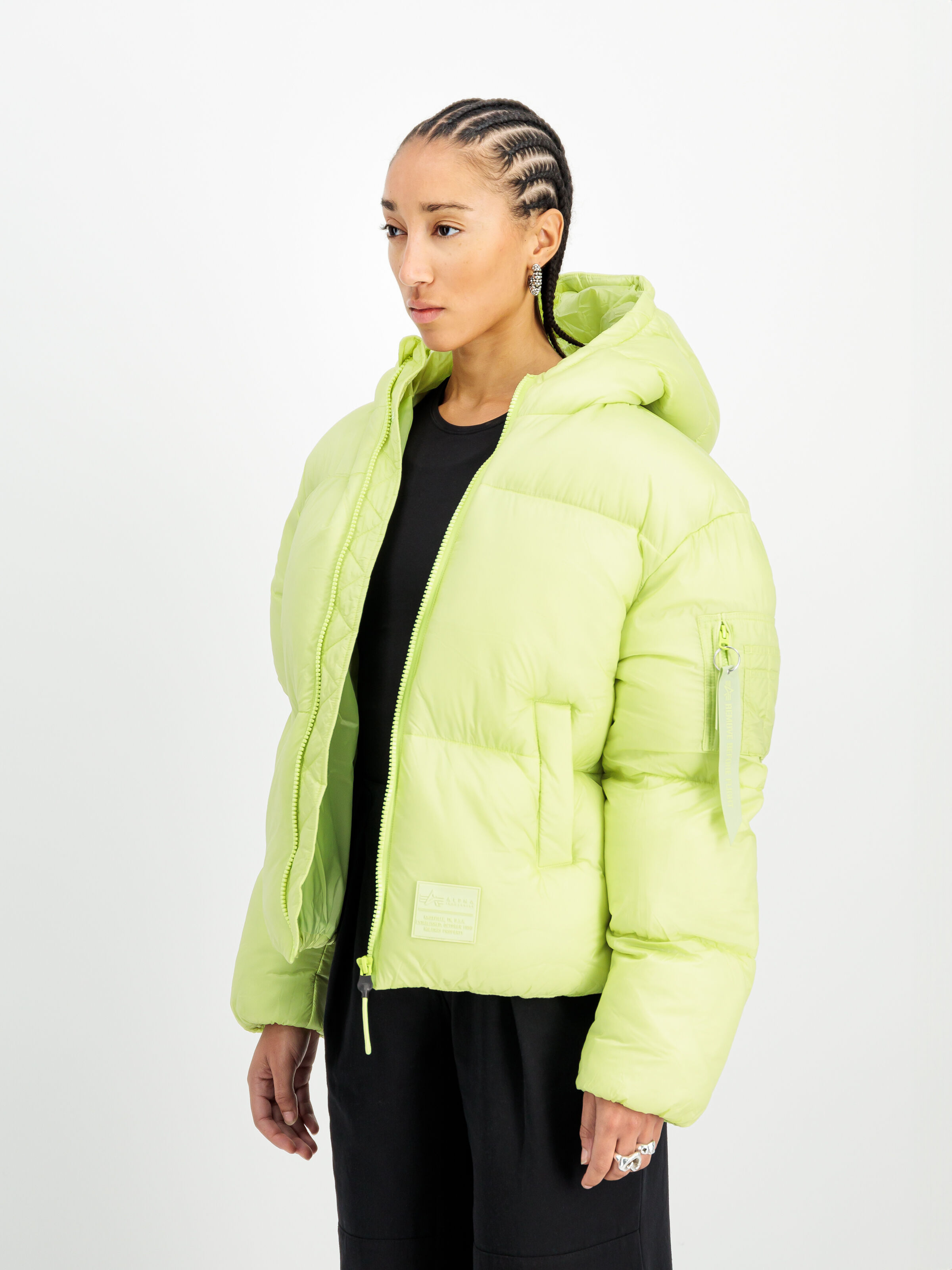Cloud Puffer Bomber Winter Jacket Women Arctic Lime 148006_722_2_model_00003_117156