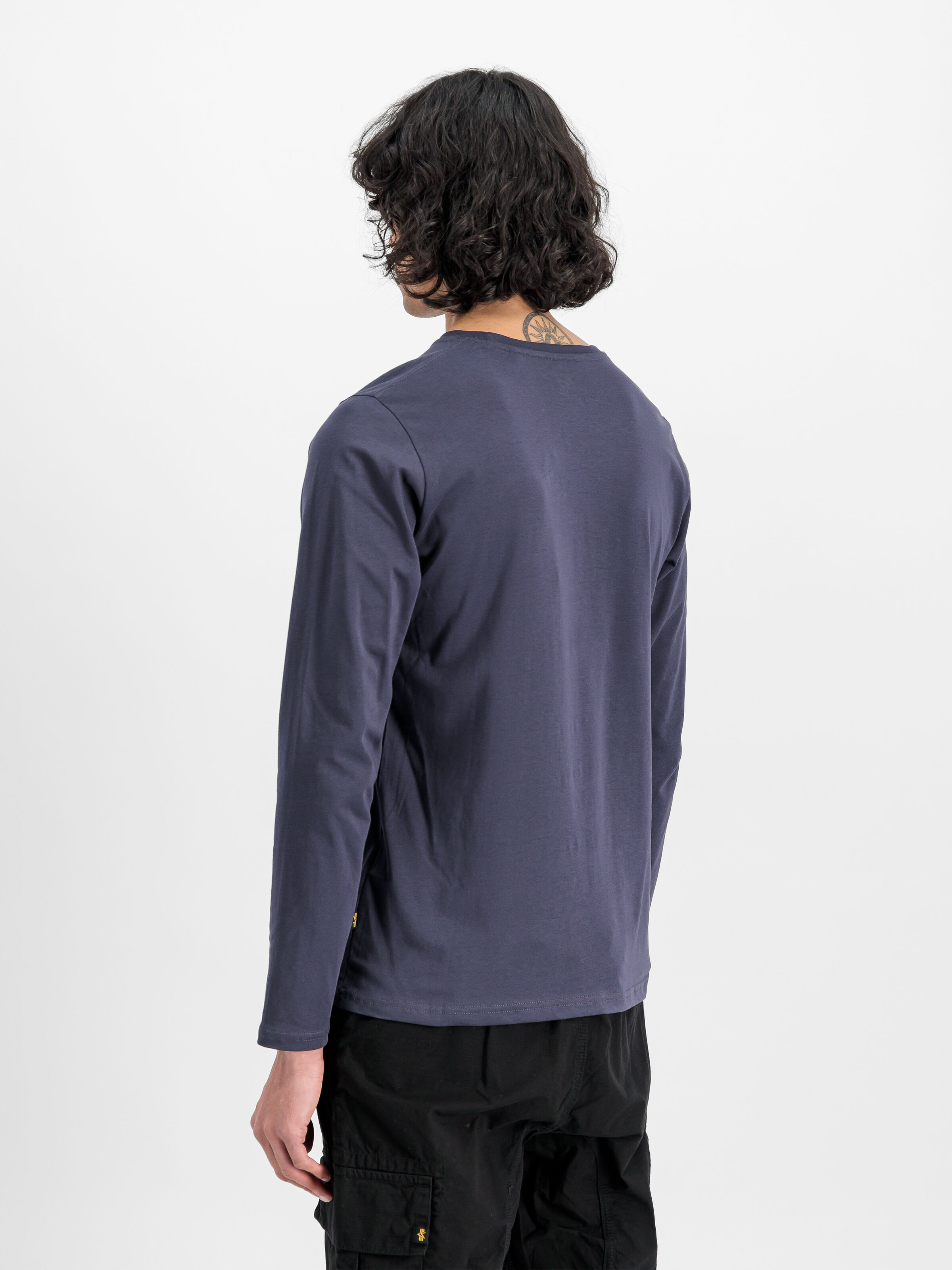 Basic Big Logo Longsleeve navy 100510_02_2_model_00004_127688
