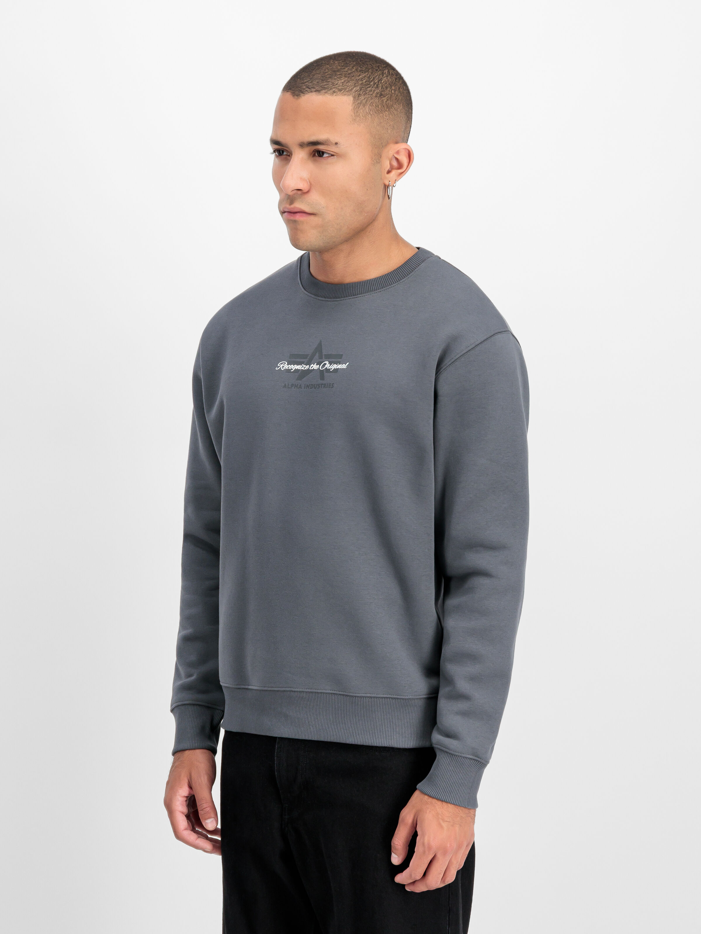 Foam Mid Logo Sweatshirt greyblack 266305_136_2_model_00002_196143