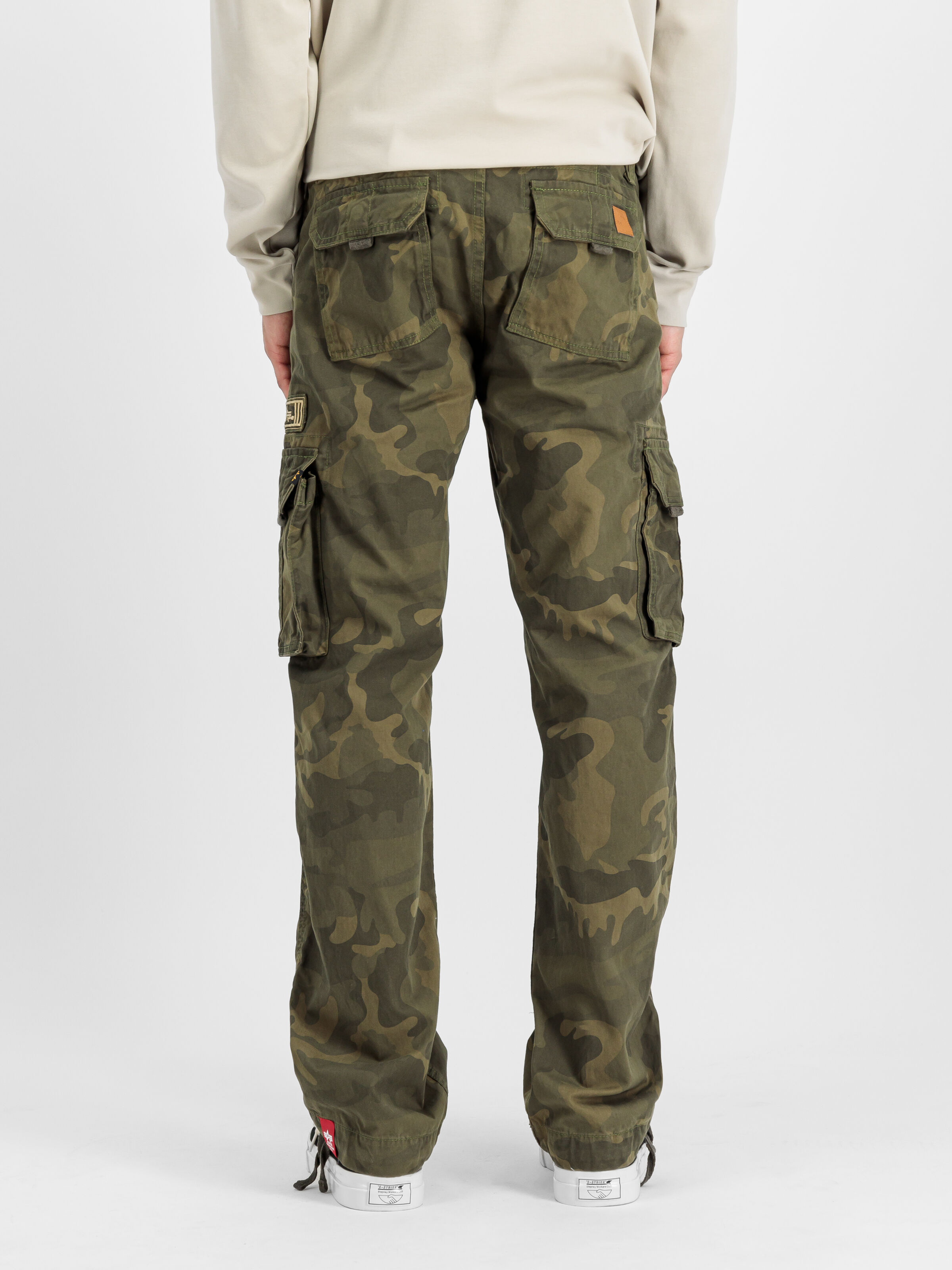 Jet Camo Pant olive camo 101212C_239_2_model_00005_125130