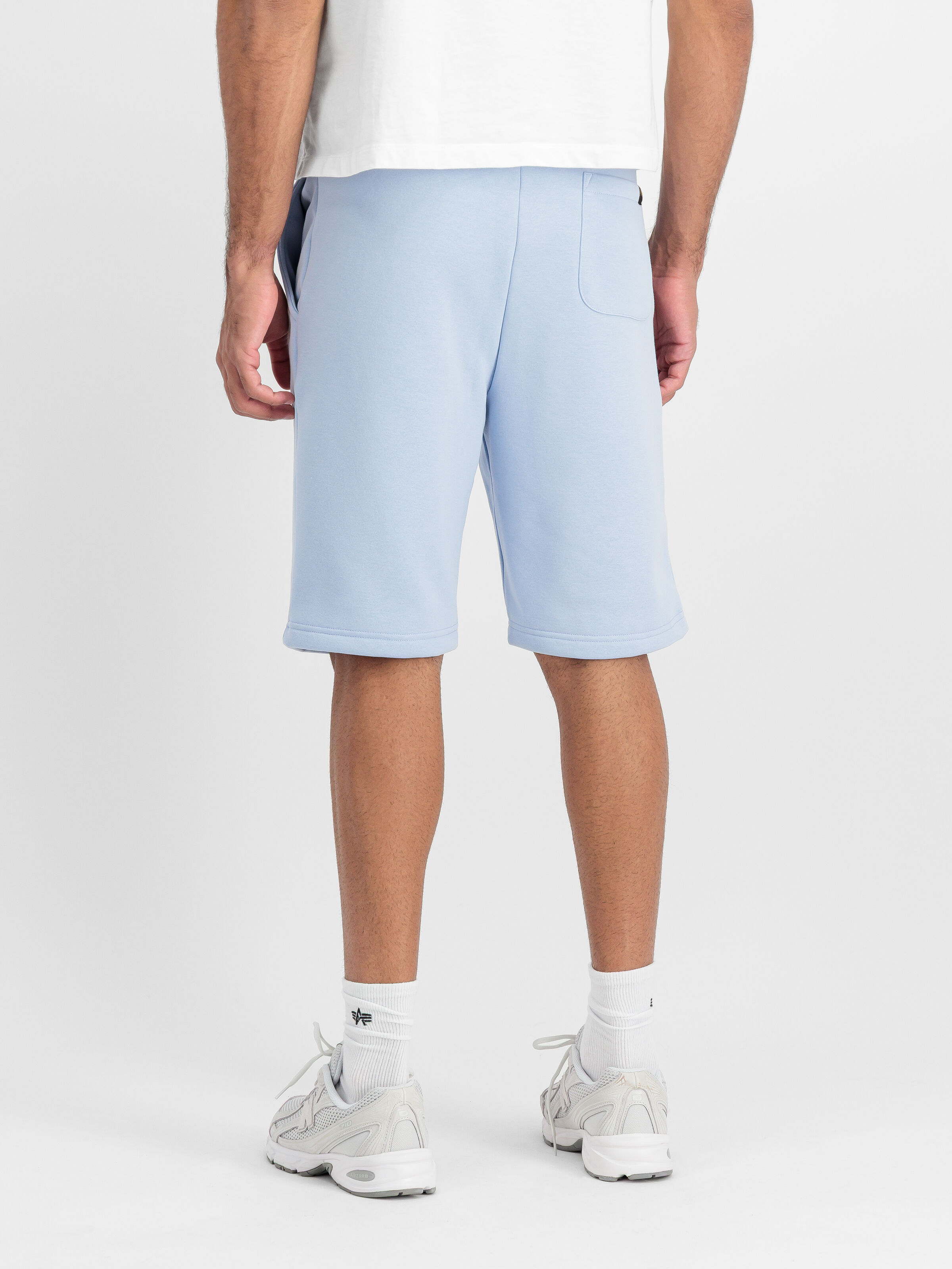 Basic Small Logo II Short artic blue 156367_40_2_model_00003_209579