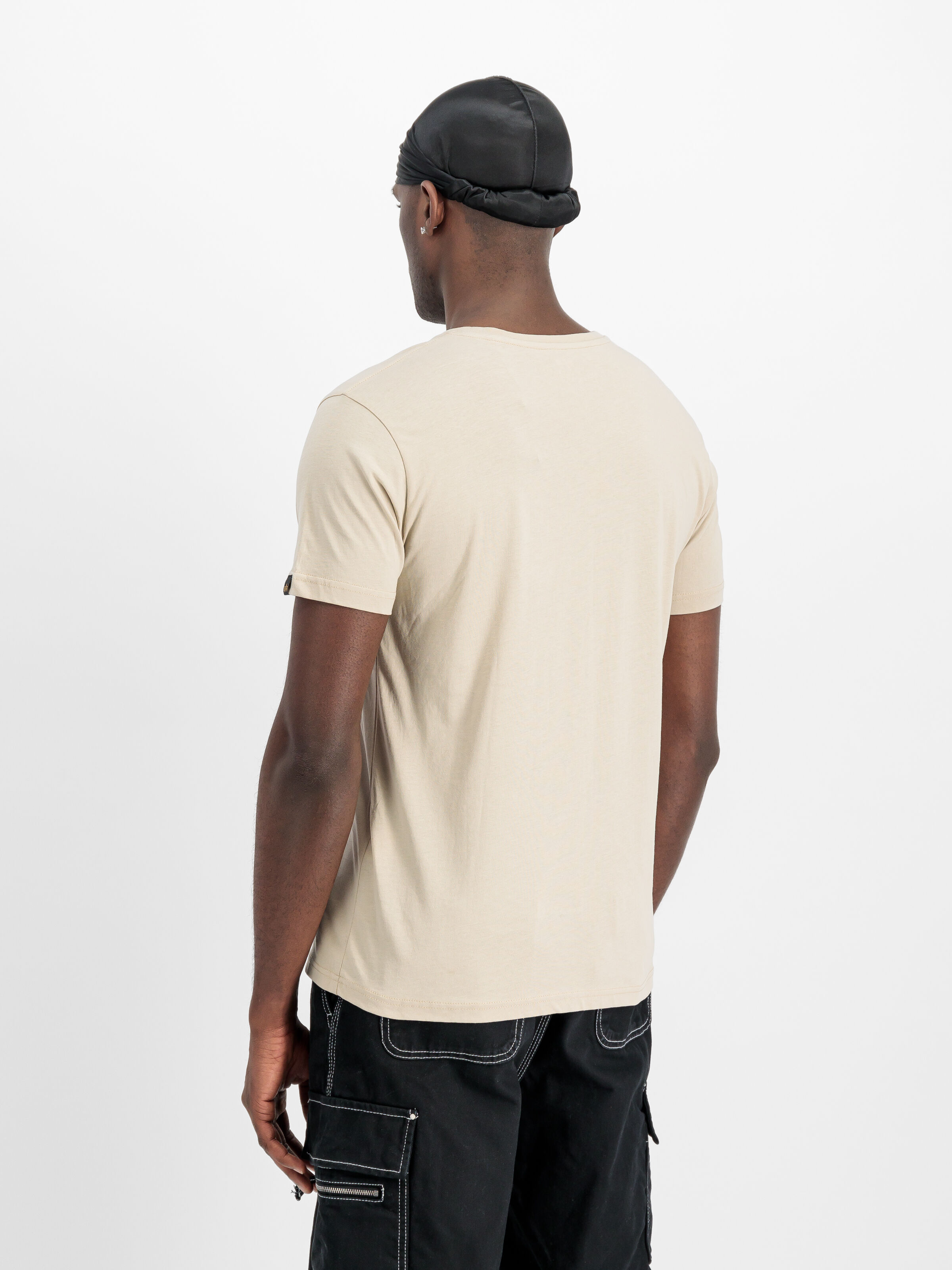 Basic Small Logo T-Shirt organic beige 188505_627_2_model_00003_160058