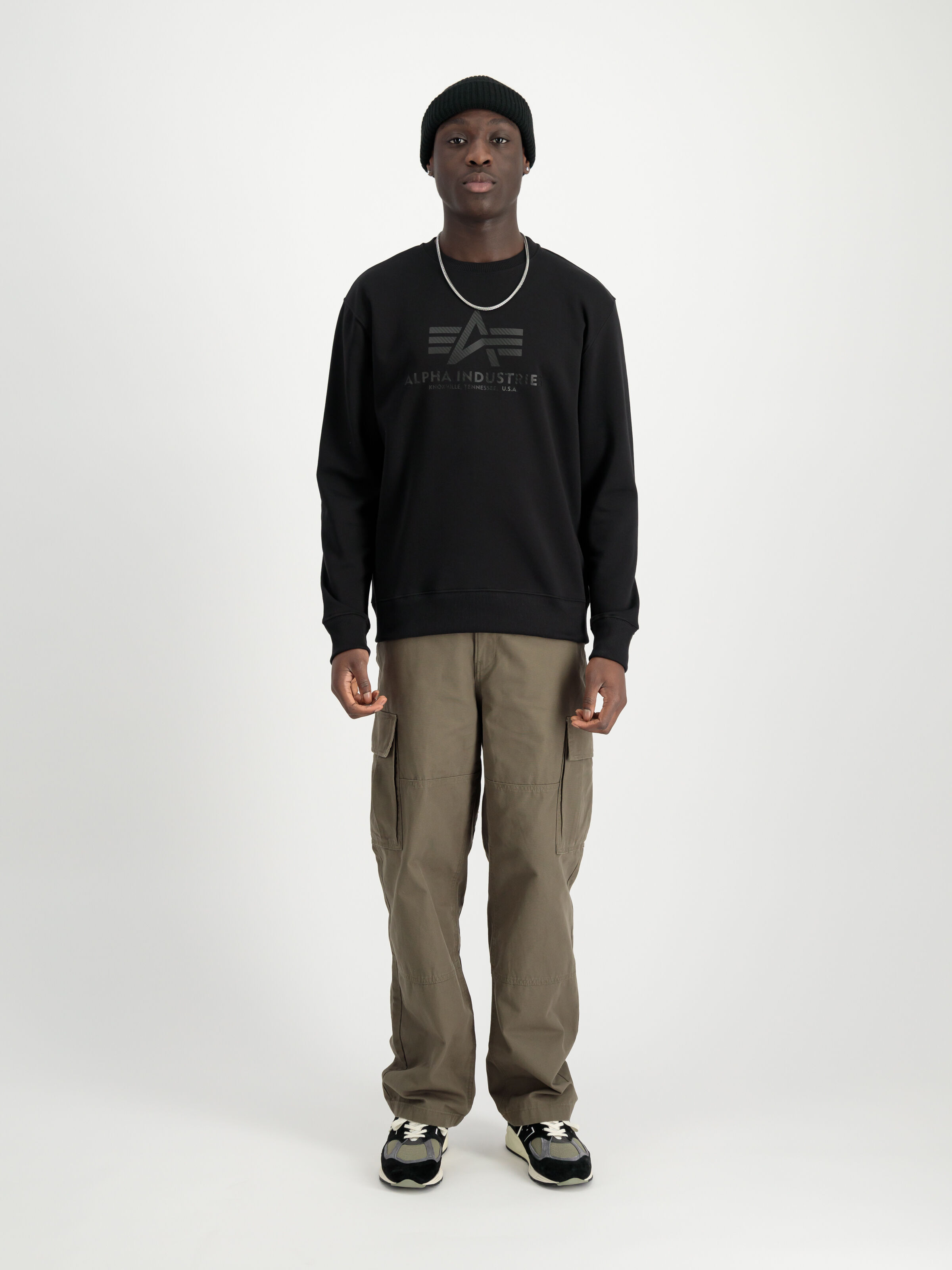 Basic Carbon Sweatshirt black/black 146311_515_2_model_00001_129765