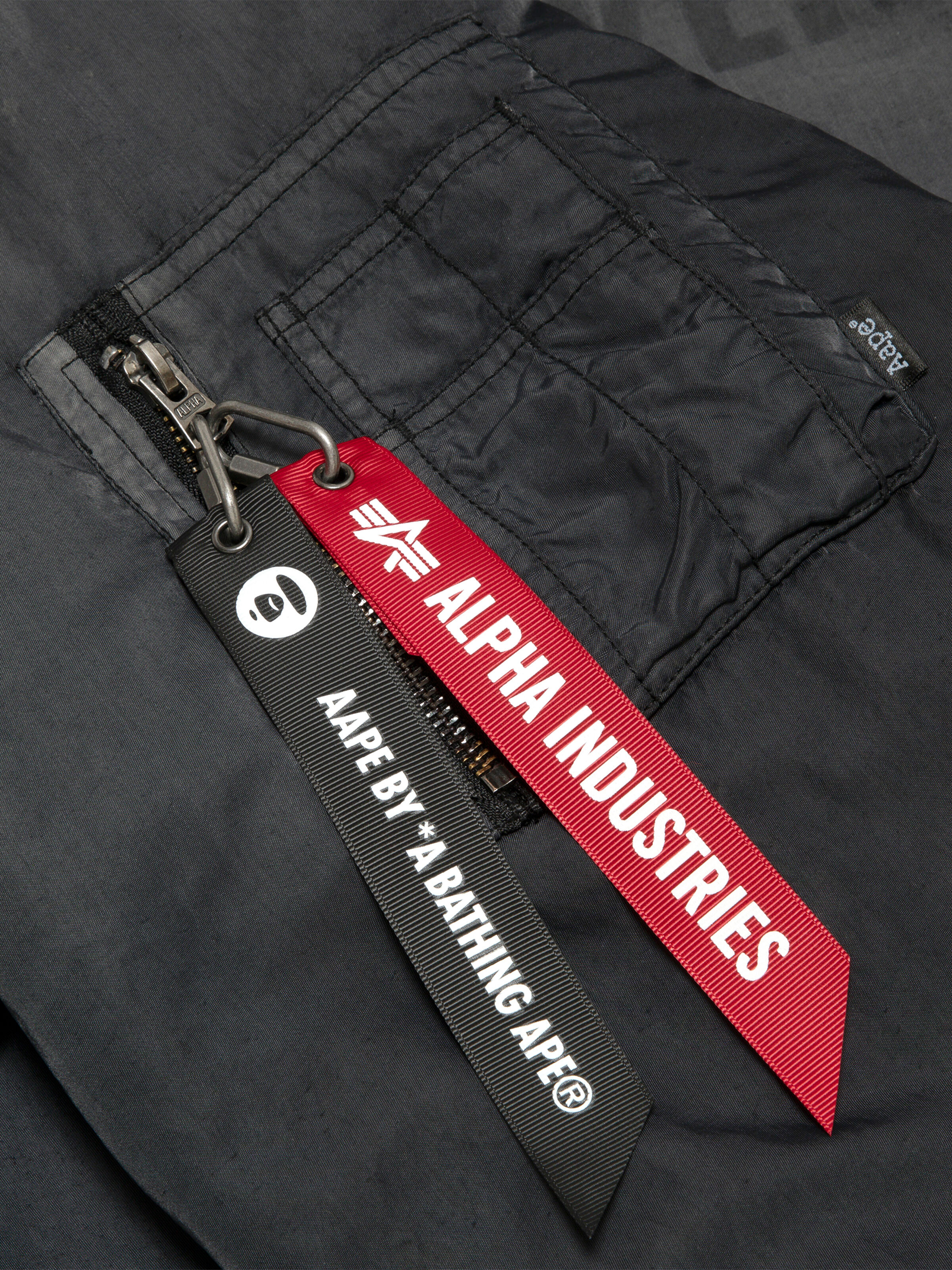 ALPHA X AAPE REVERSIBLE PADDED MA-1 QUILTED black 148171_03_3_detail_00002_150786