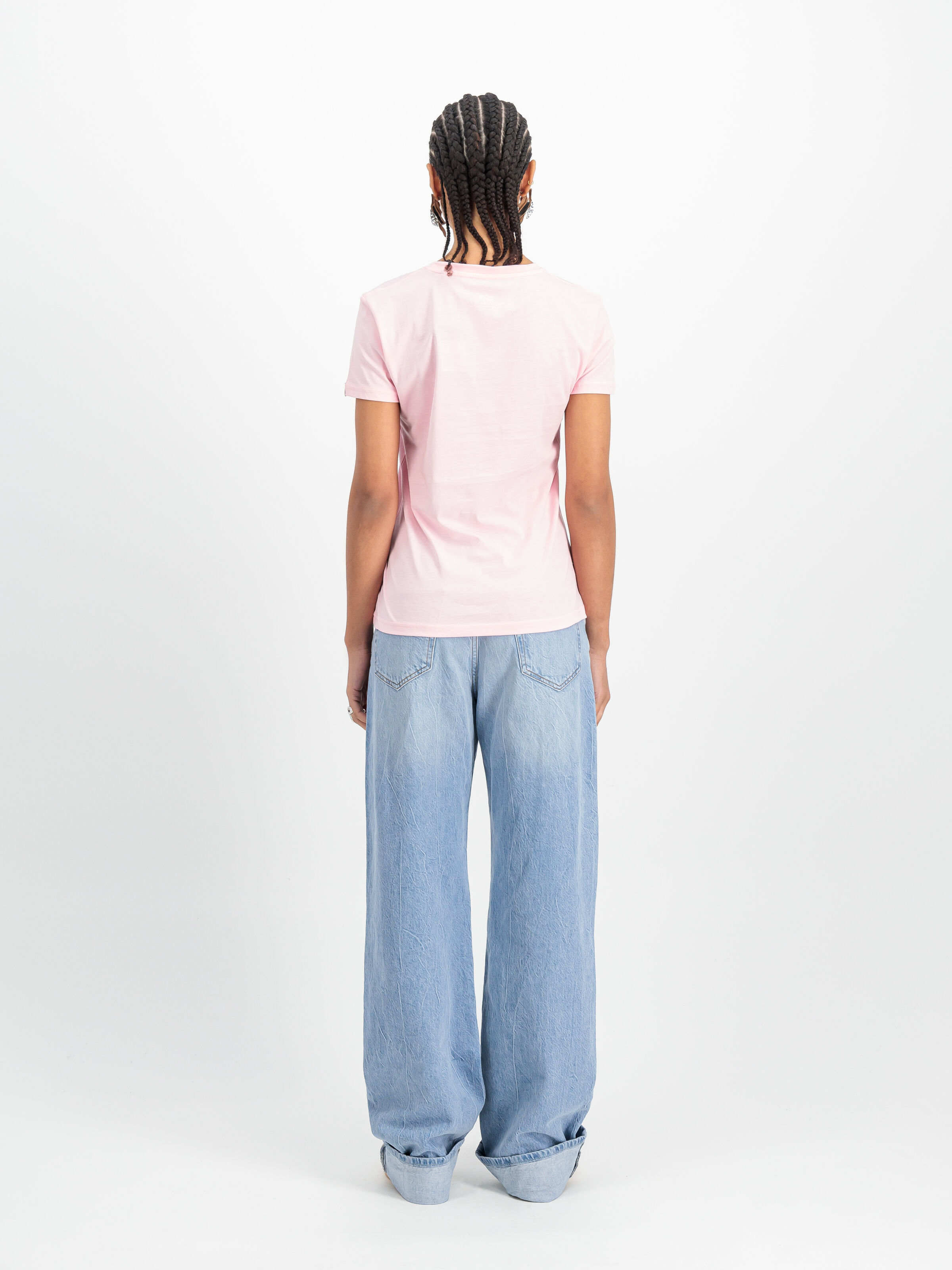 New Basic Big Logo T-Shirt Women pastel pink 196051_491_2_model_00002_122642