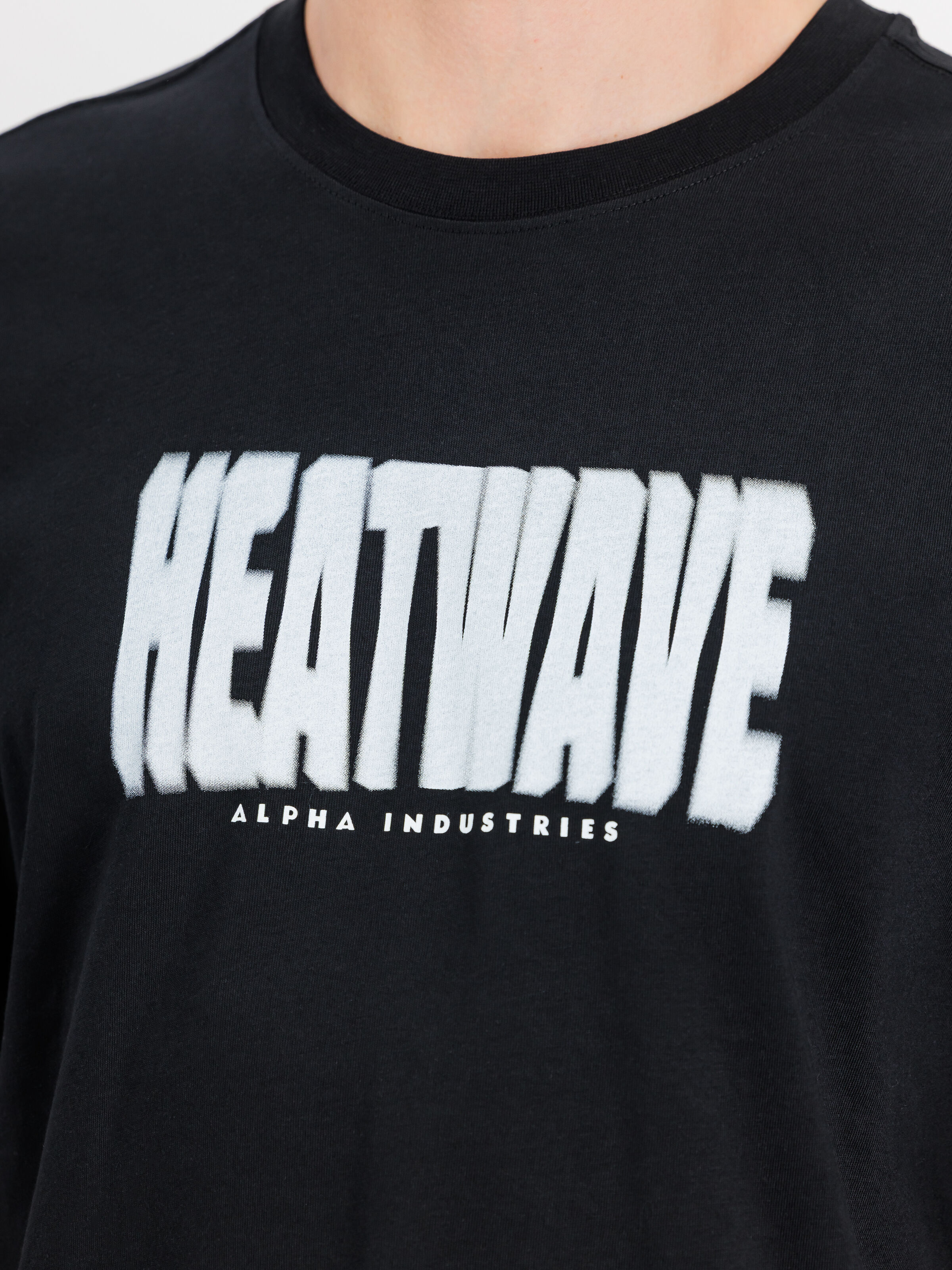 Heatwave T-Shirt black 766023_03_3_detail_00001_223435