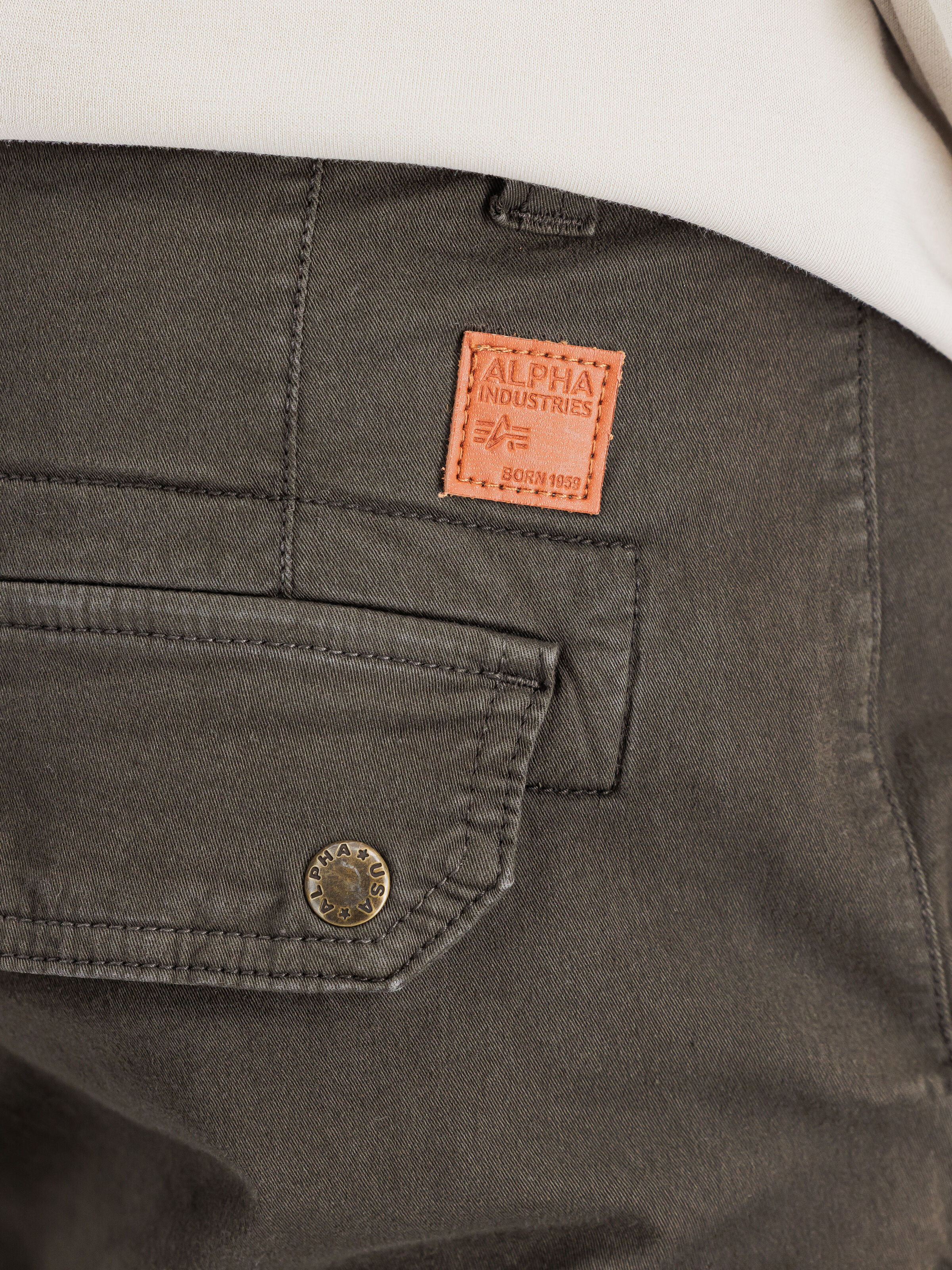 Combat Pant black olive 126215_413_3_detail_00001_162965