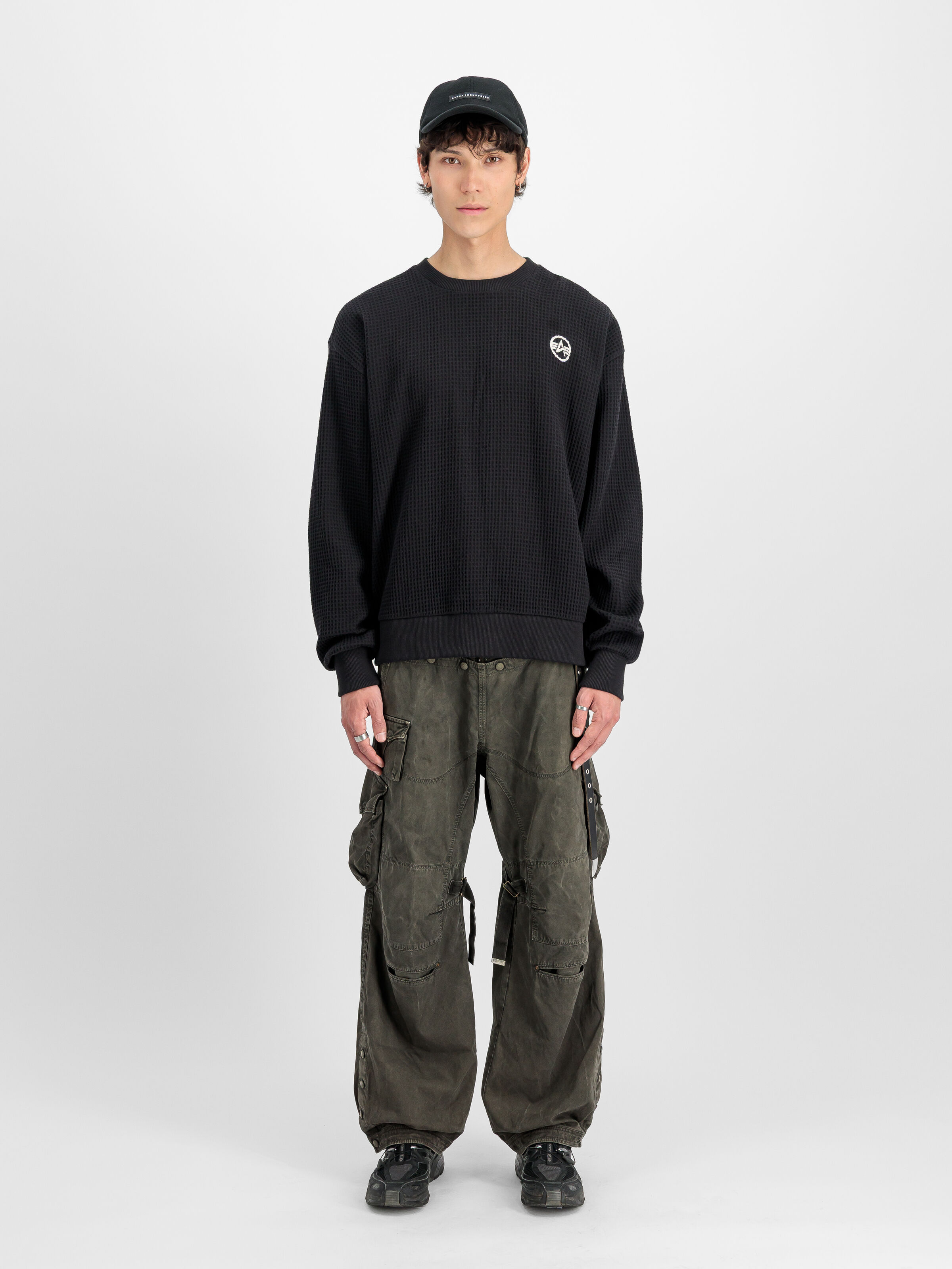 Studio Waffle Sweatshirt black 258300_03_2_model_00001_172934