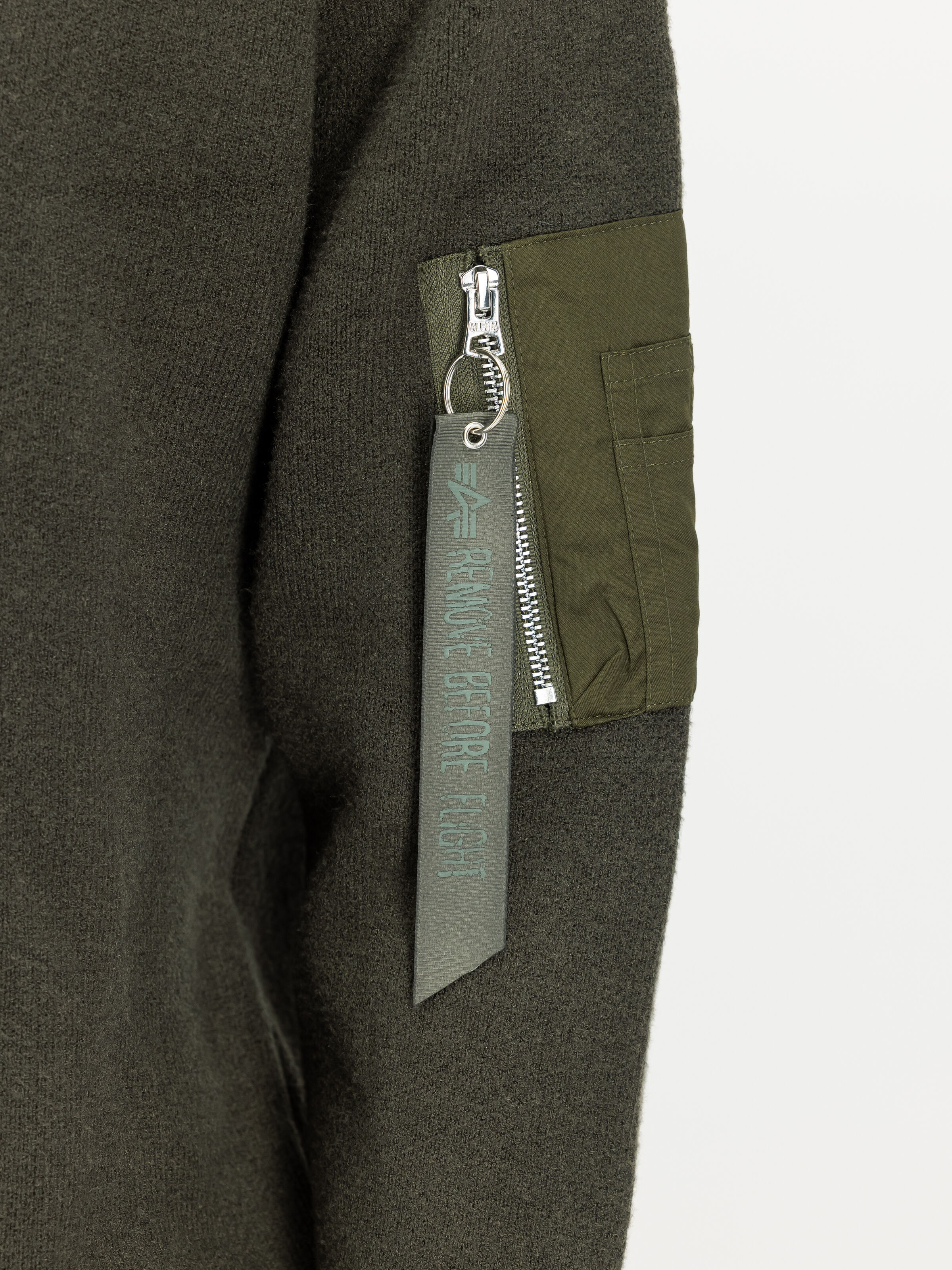 Knitted Troyer mud olive 268402_443_3_detail_00001_236466