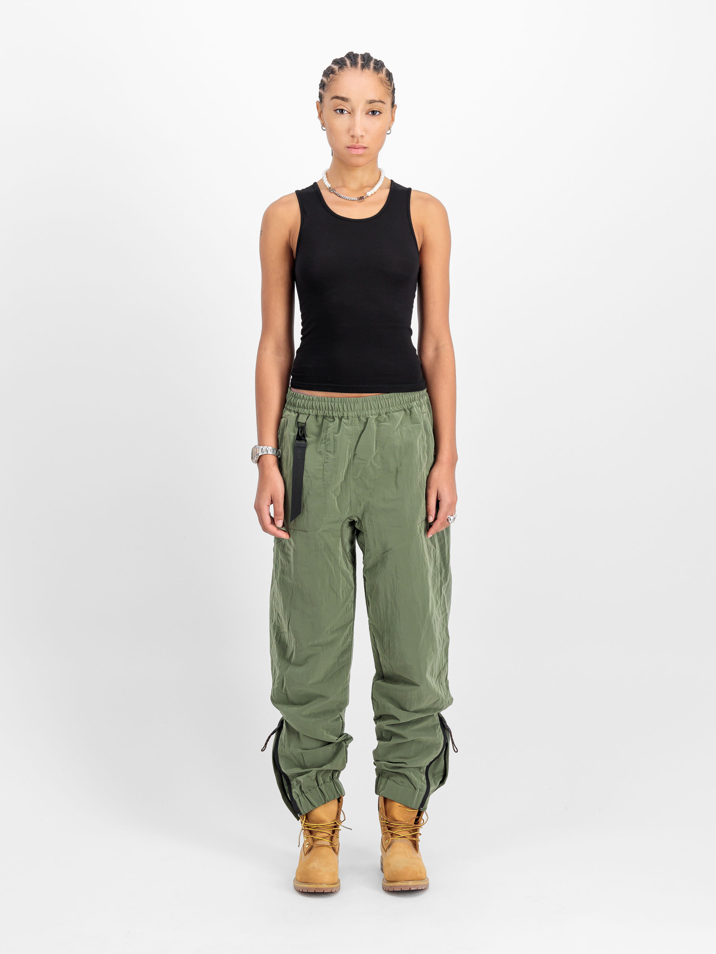 UV Zip Pant sage-green 148211UV_01_2_model_00001_113998
