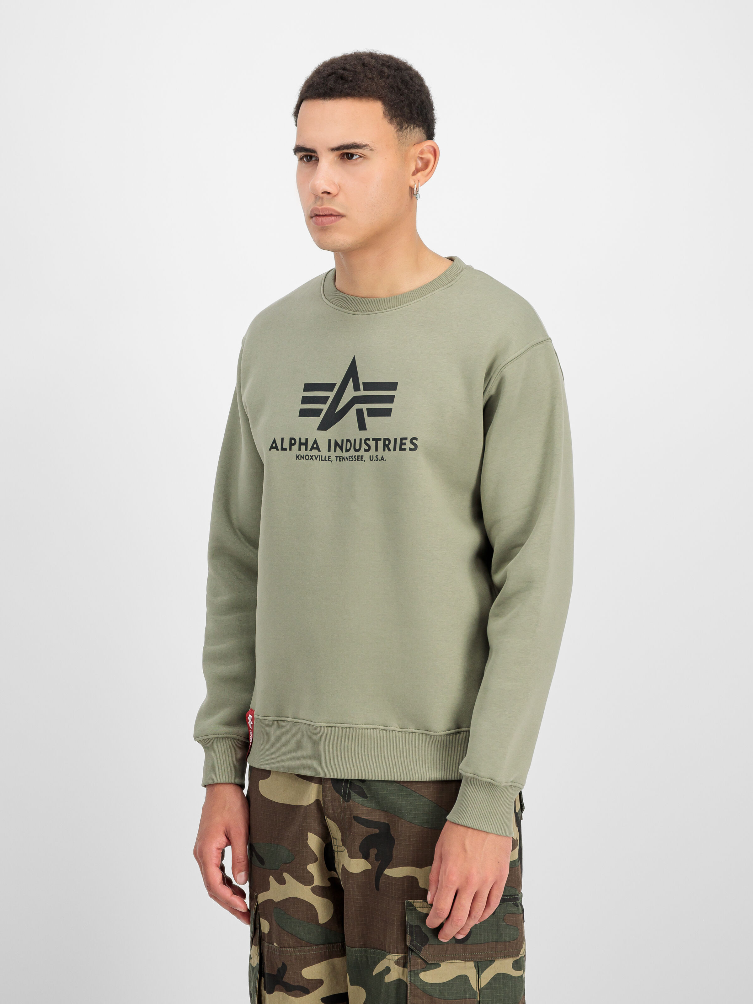 Basic Big Logo Sweatshirt olive 178302_11_2_model_00002_184967