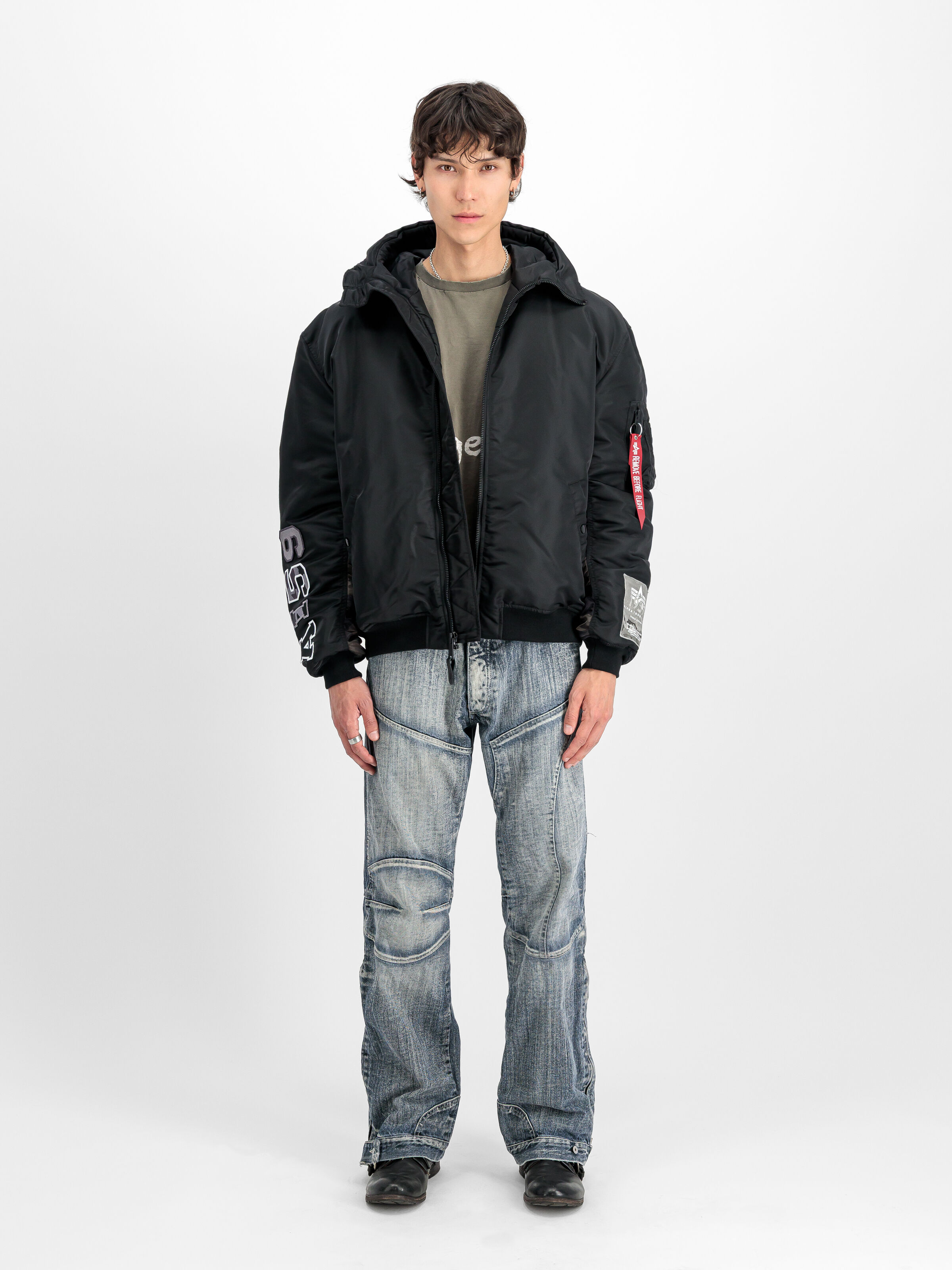 MA-1 Hooded Studio Winter Jacket black 258123_03_2_model_00001_173174