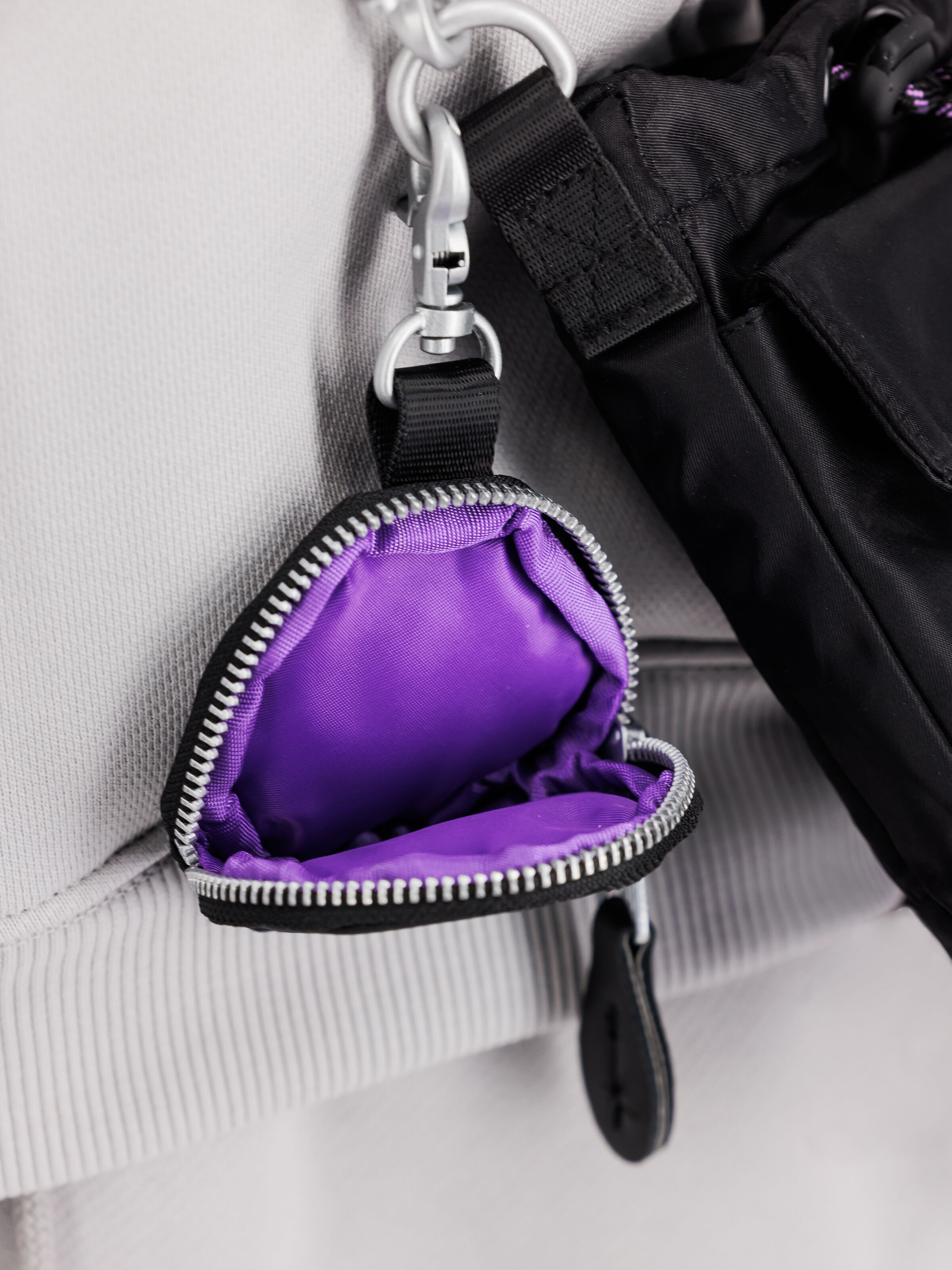 UV Travel Bag black 148947UV_03_3_detail_00001_126759