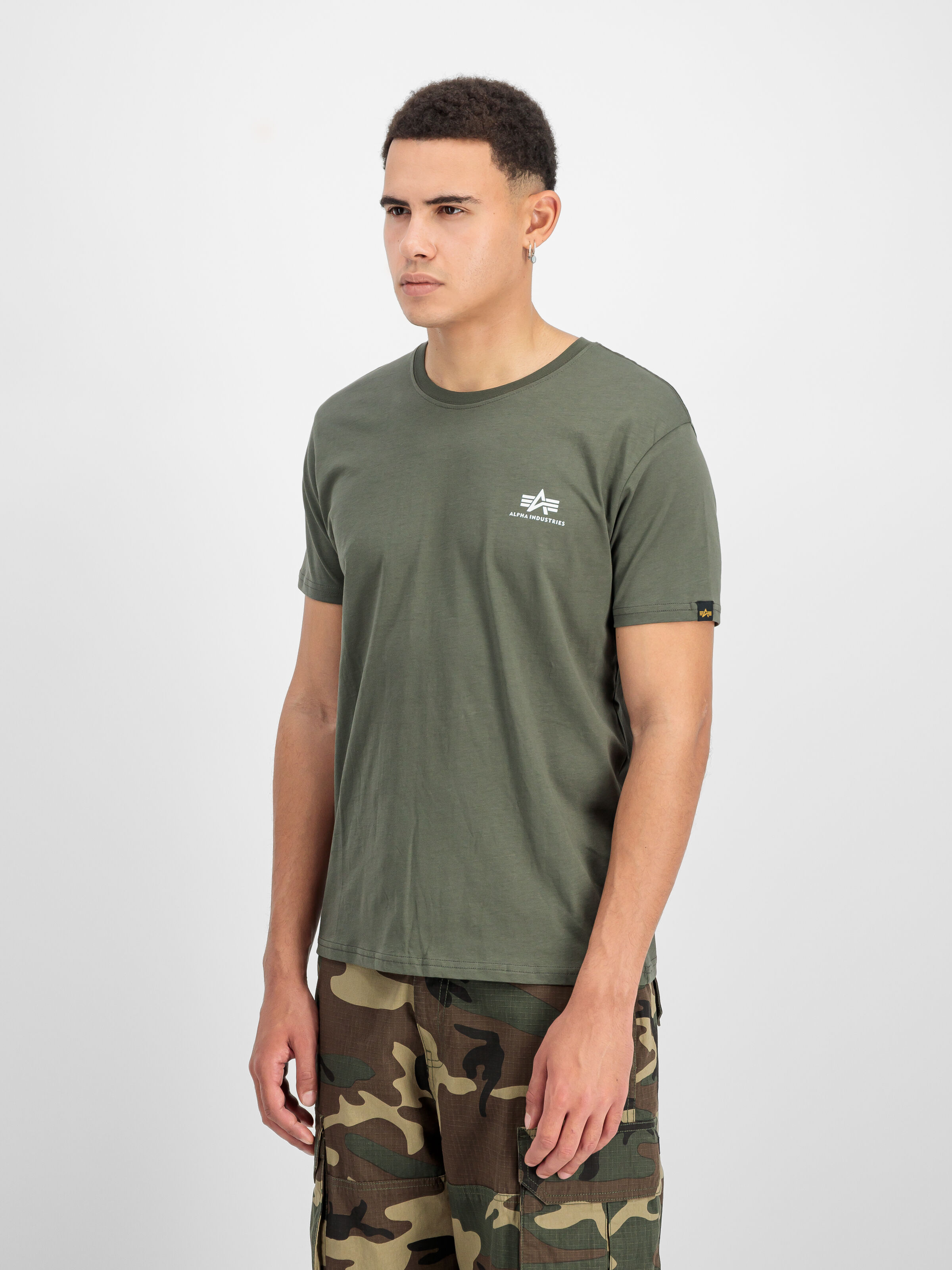 Backprint T-Shirt dark olive 128507_142_2_model_00002_184455