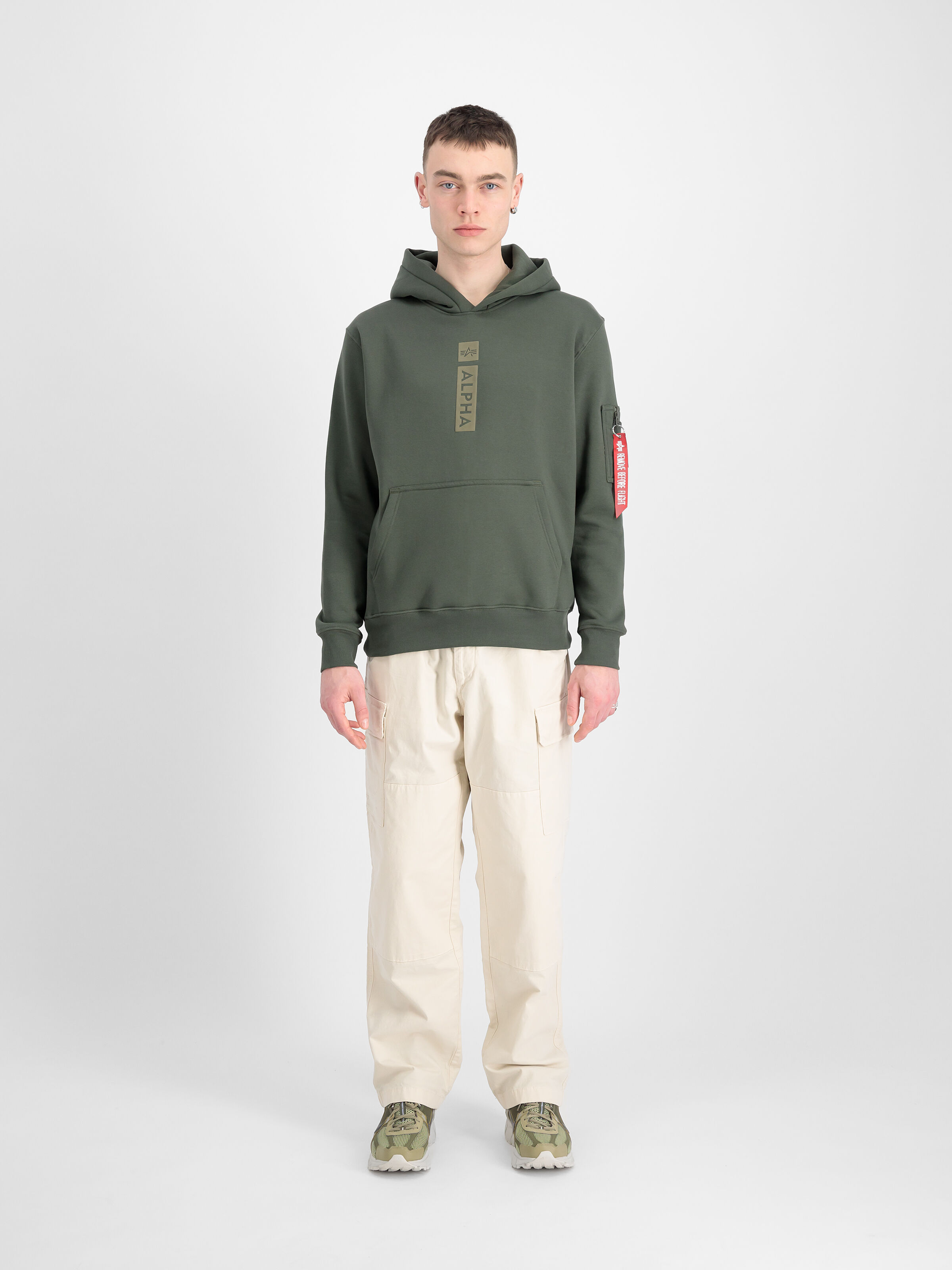 Alpha Puff Print Hoodie dark olive 146338_142_2_model_00001_118700