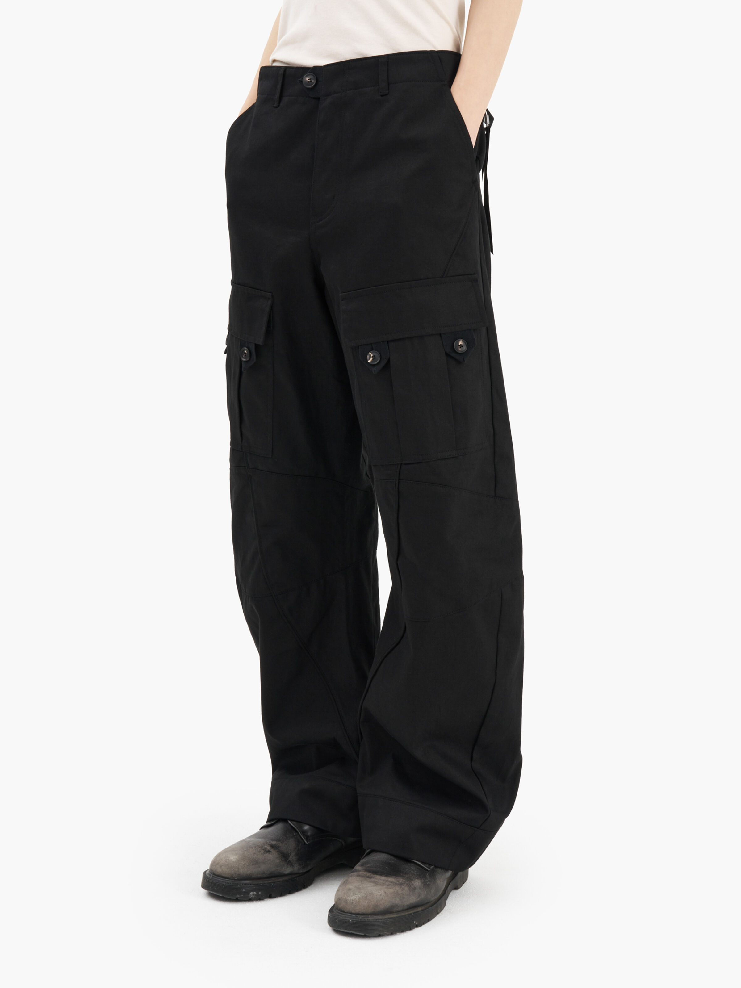 ALPHA X JIYOUNG KIM CURVED MULTI-POCKET TROUSERS black 156270_03_2_model_00002_157216