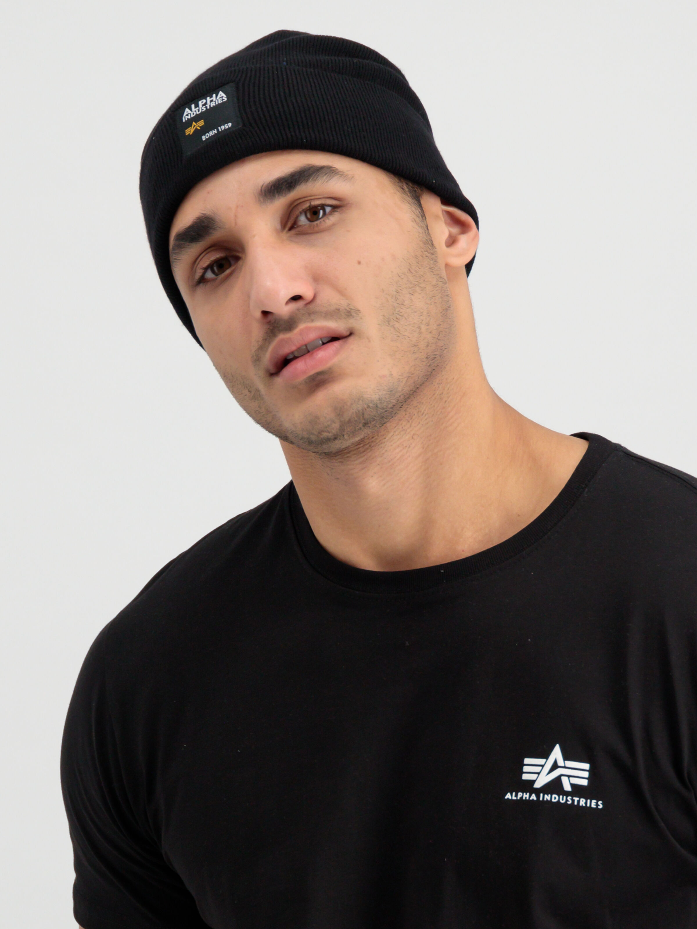 Label Beanie black 118934_03_alpha_industries_label_beanie_001_182566