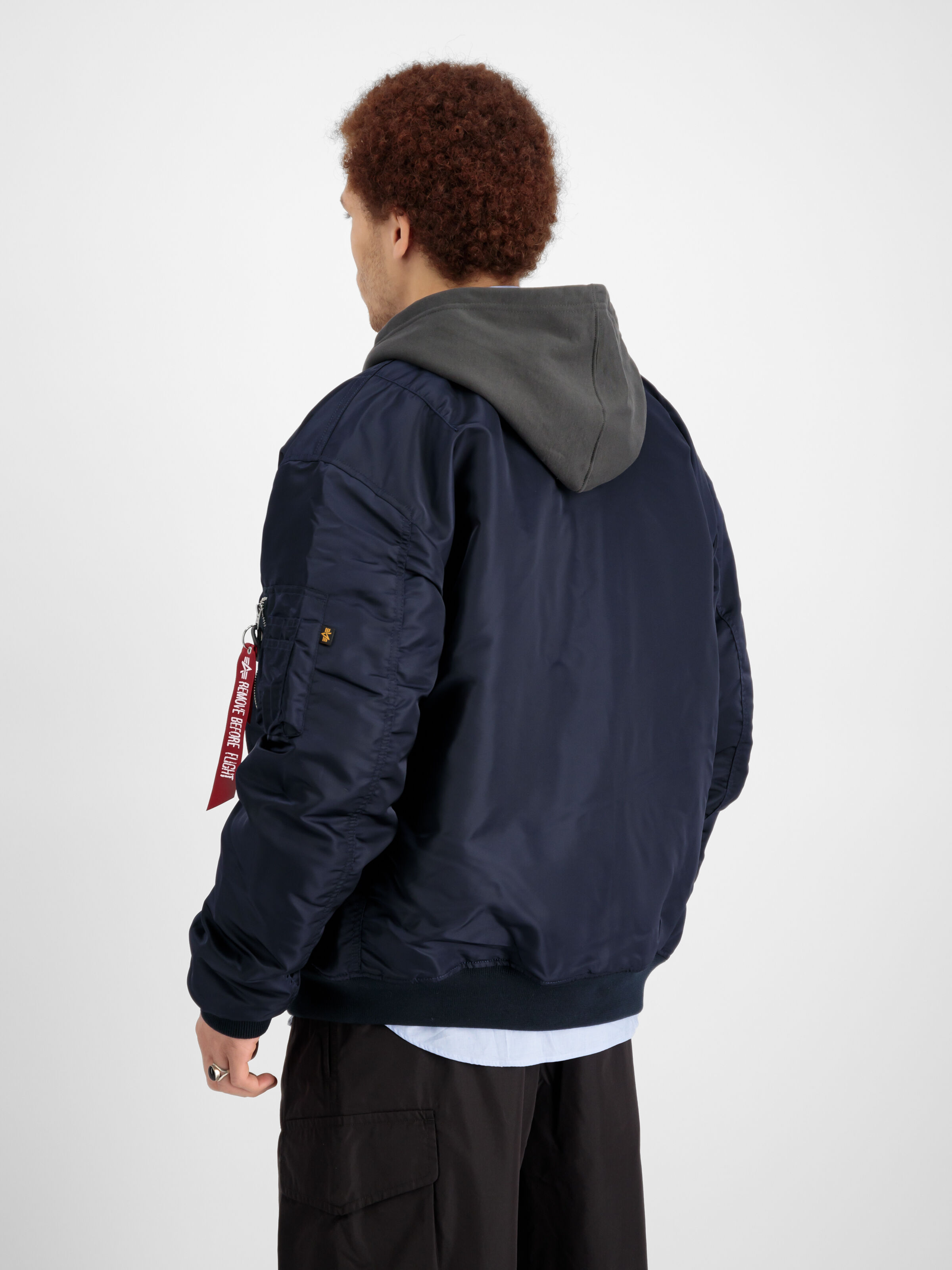 MA-1 CS Bomber Jacket ultra navy 136136_697_2_model_00004_114935