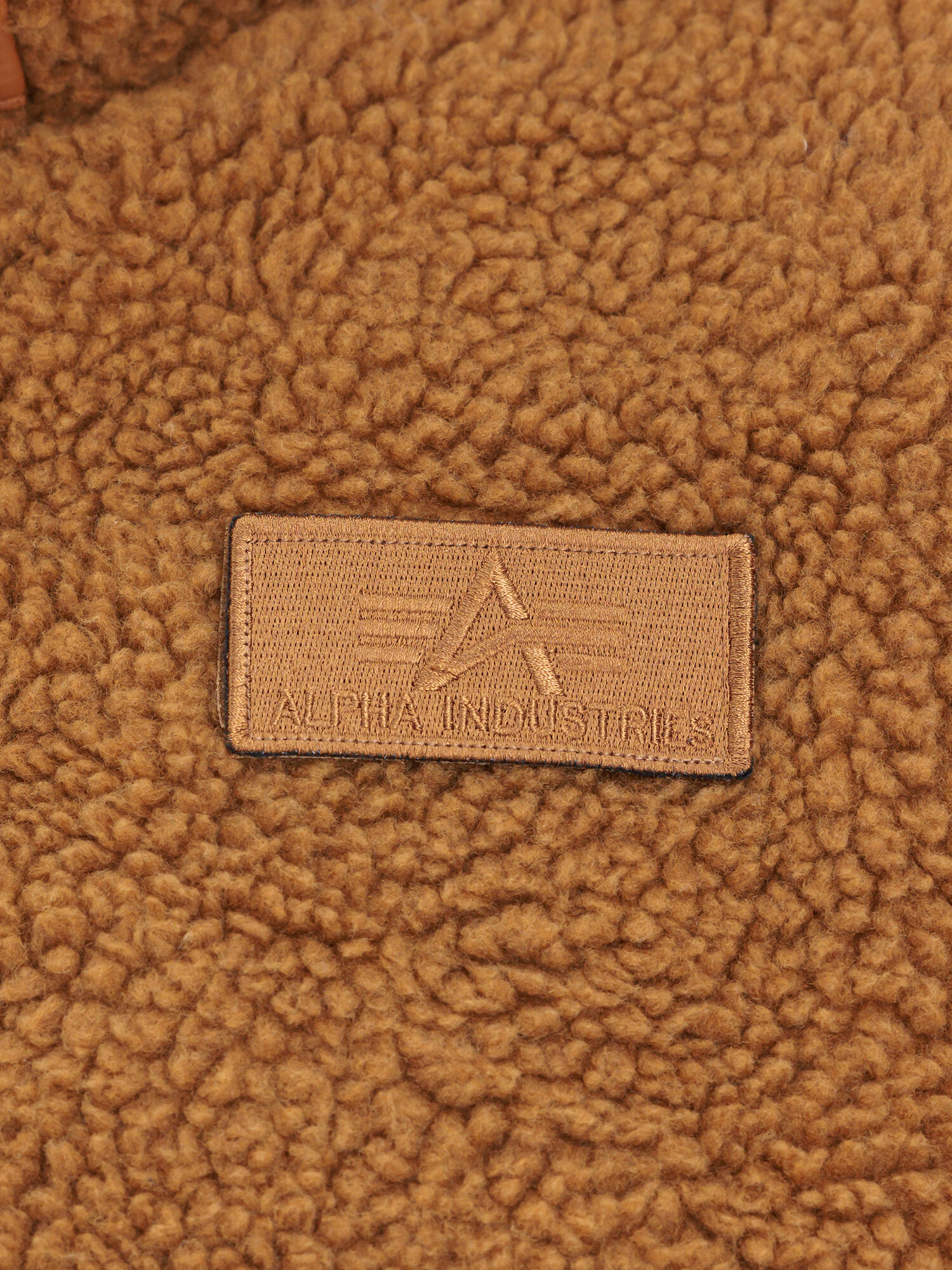 B-3 Teddy Bomber Jacket camel 118118_370_alpha_industries_b3_teddy_008_124301