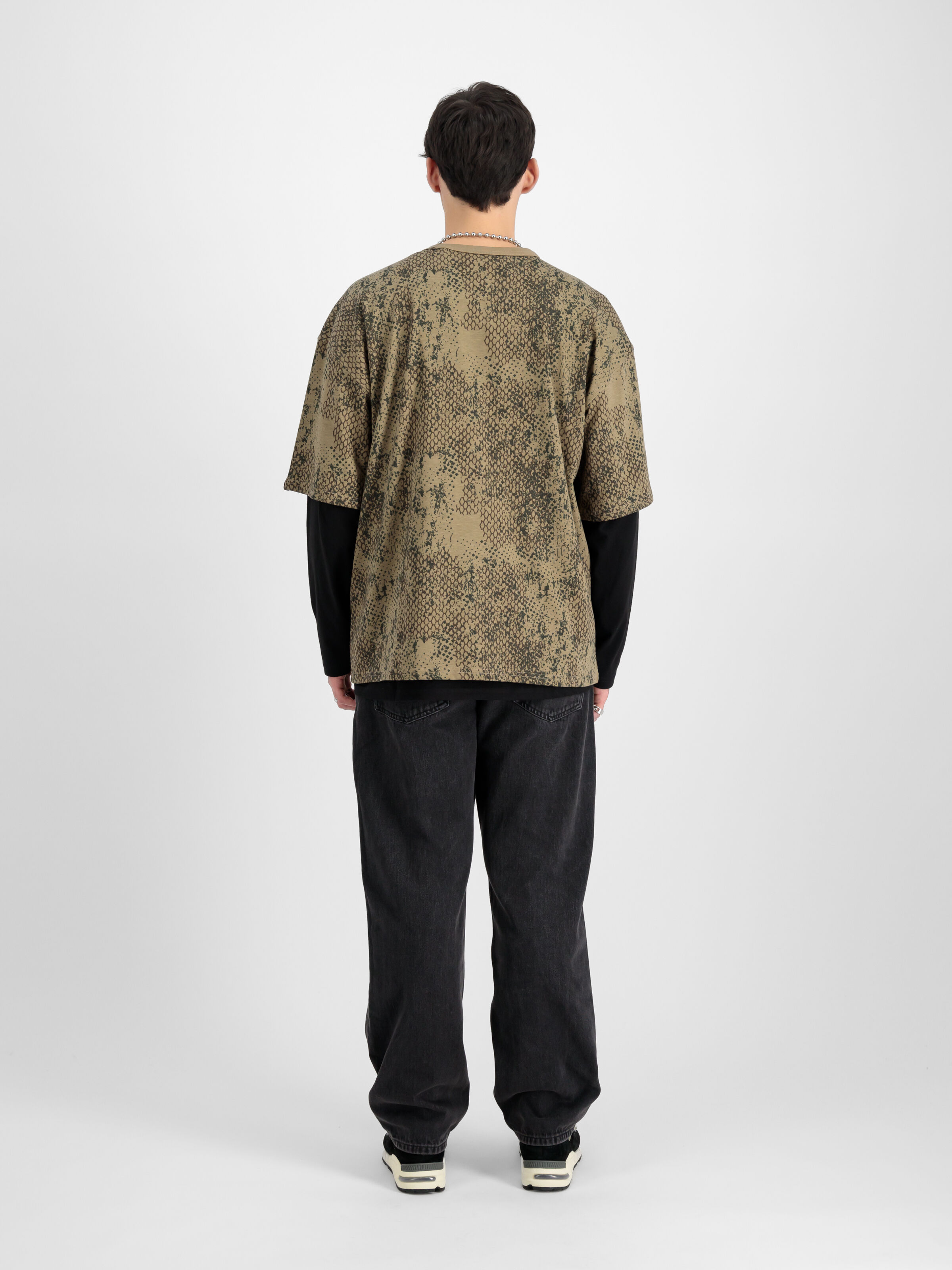 Alpha Essentials Rubber Logo Camo T-Shirt lizard camo 146504C_718_2_model_00002_126322