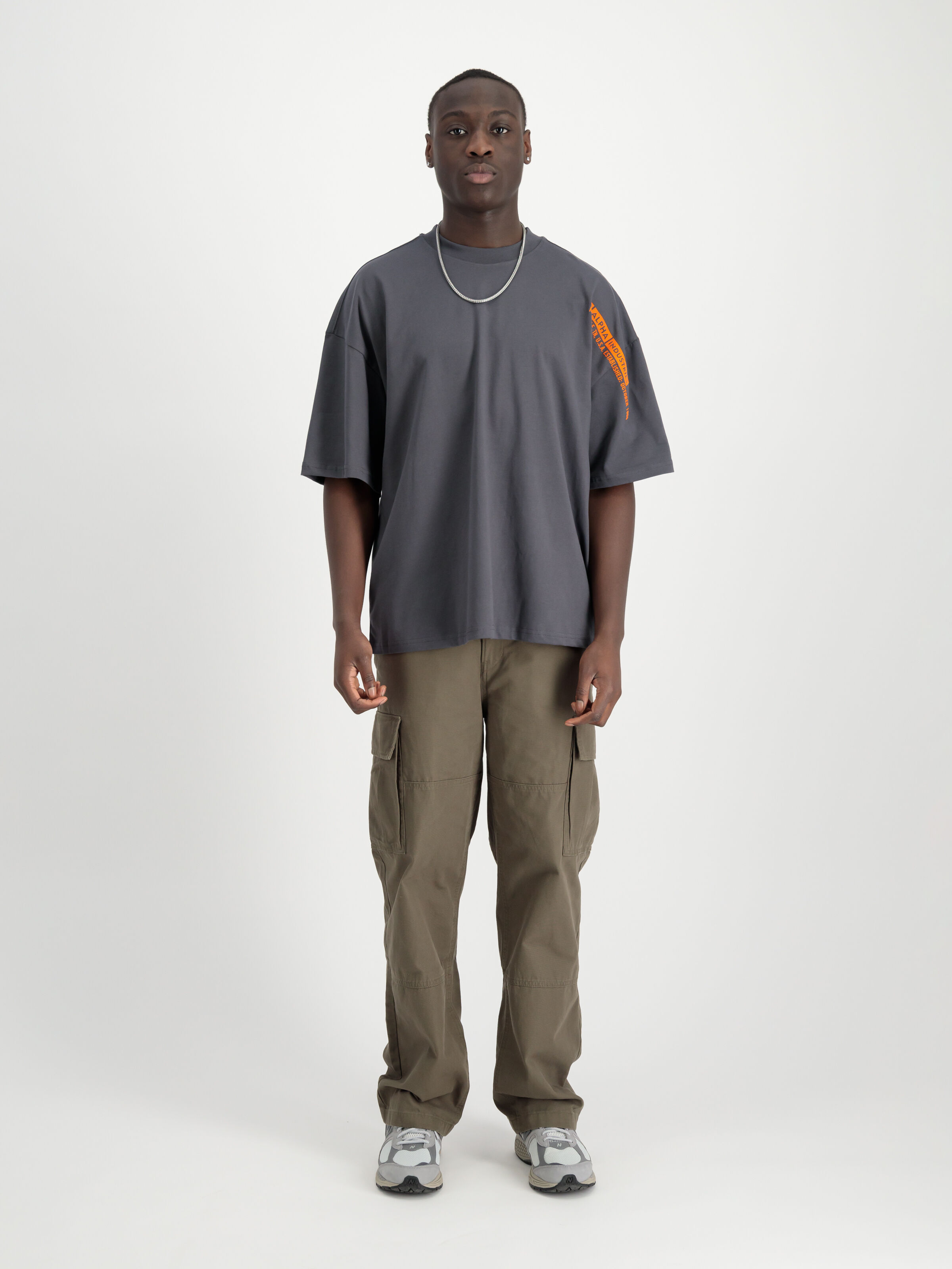 Flock Logo T-Shirt vintage grey 146508_684_2_model_00001_126343