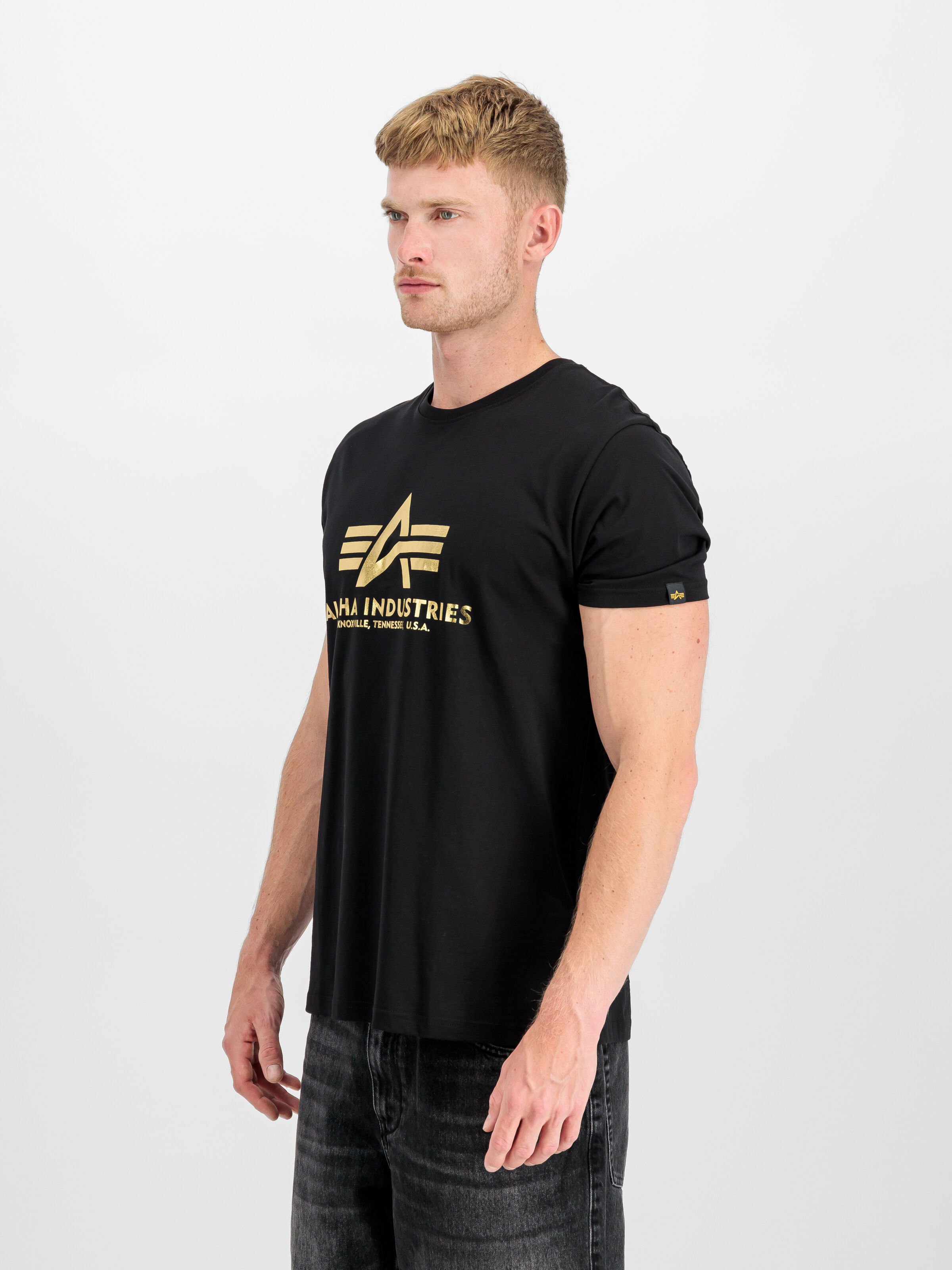 Basic Big Logo Foil Print T-Shirt black/yellow gold 100501FP_583_2_model_00002_190444