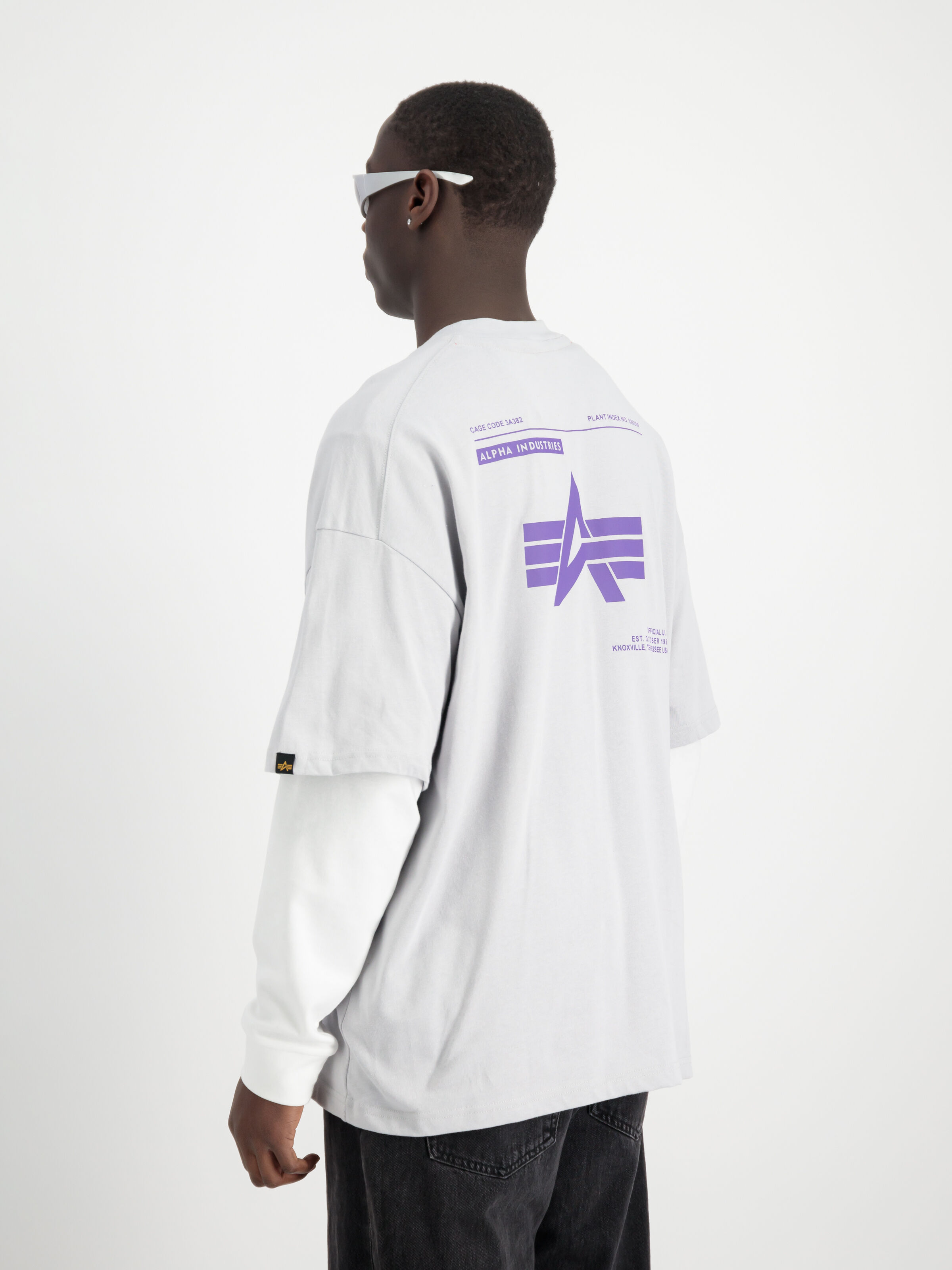 Logo Code Backprint T-Shirt pastel grey 146507_666_2_model_00004_99600