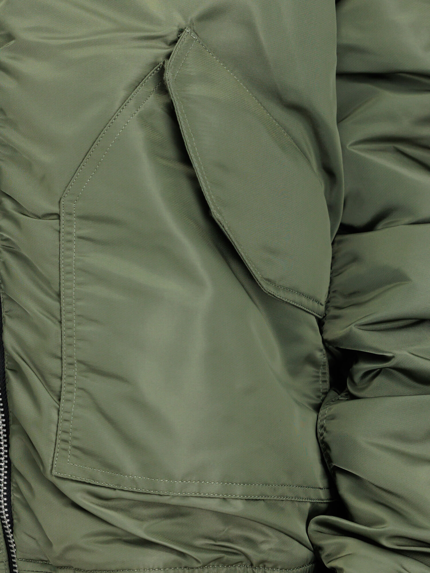 CWU MA-1 Bomber Jacket Women sage-green 136007_01__alpha_industries_cwu_ma_1_bomber_wmn_009_124440